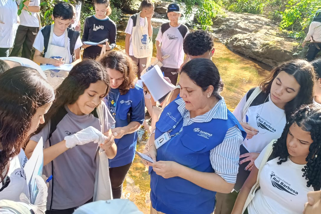 Sanepar inicia visitas residenciais em 2 mil imóveis