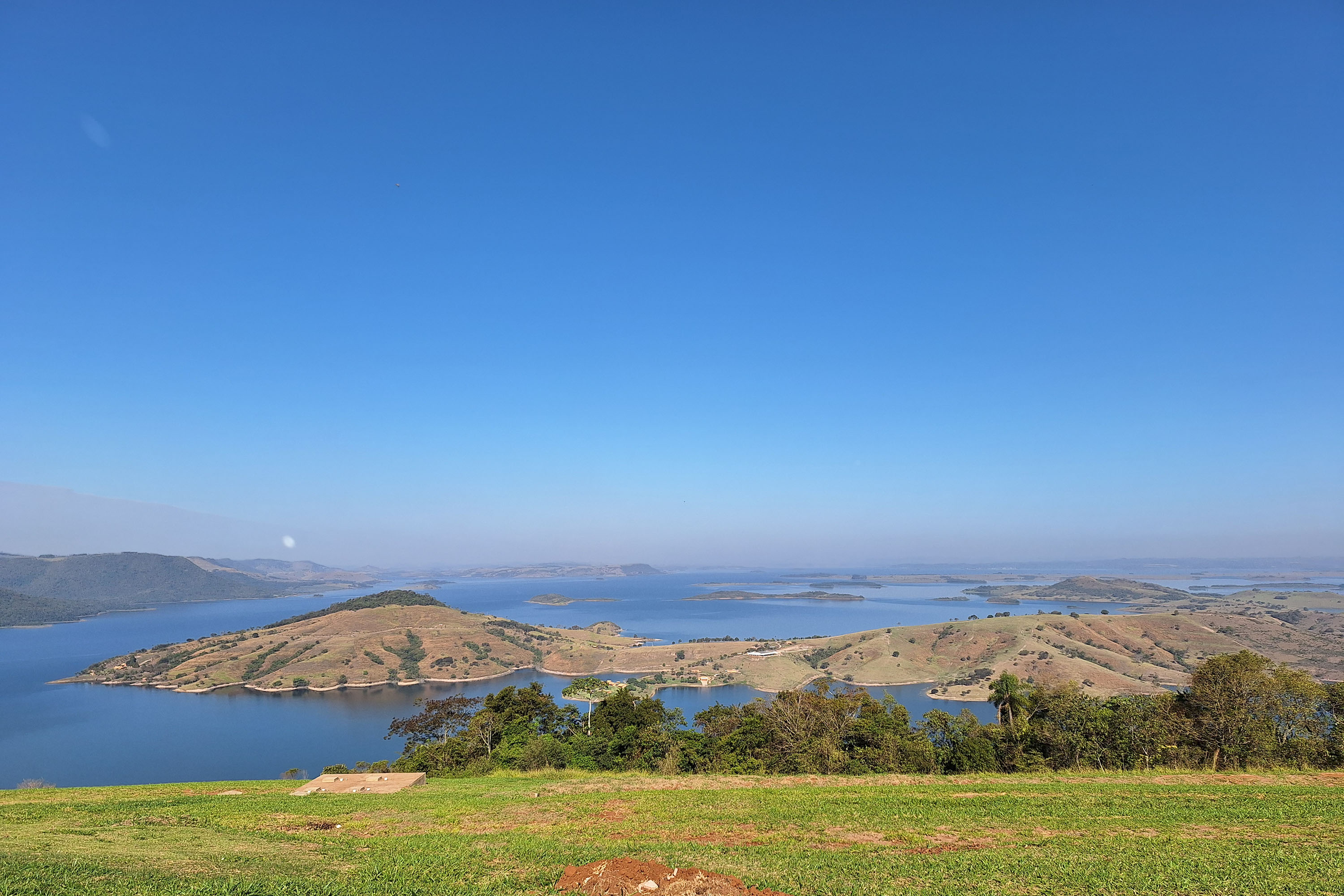 SETU - Com vista para a Represa de Chavantes, maior tirolesa do Paraná tem 1 km de extensão