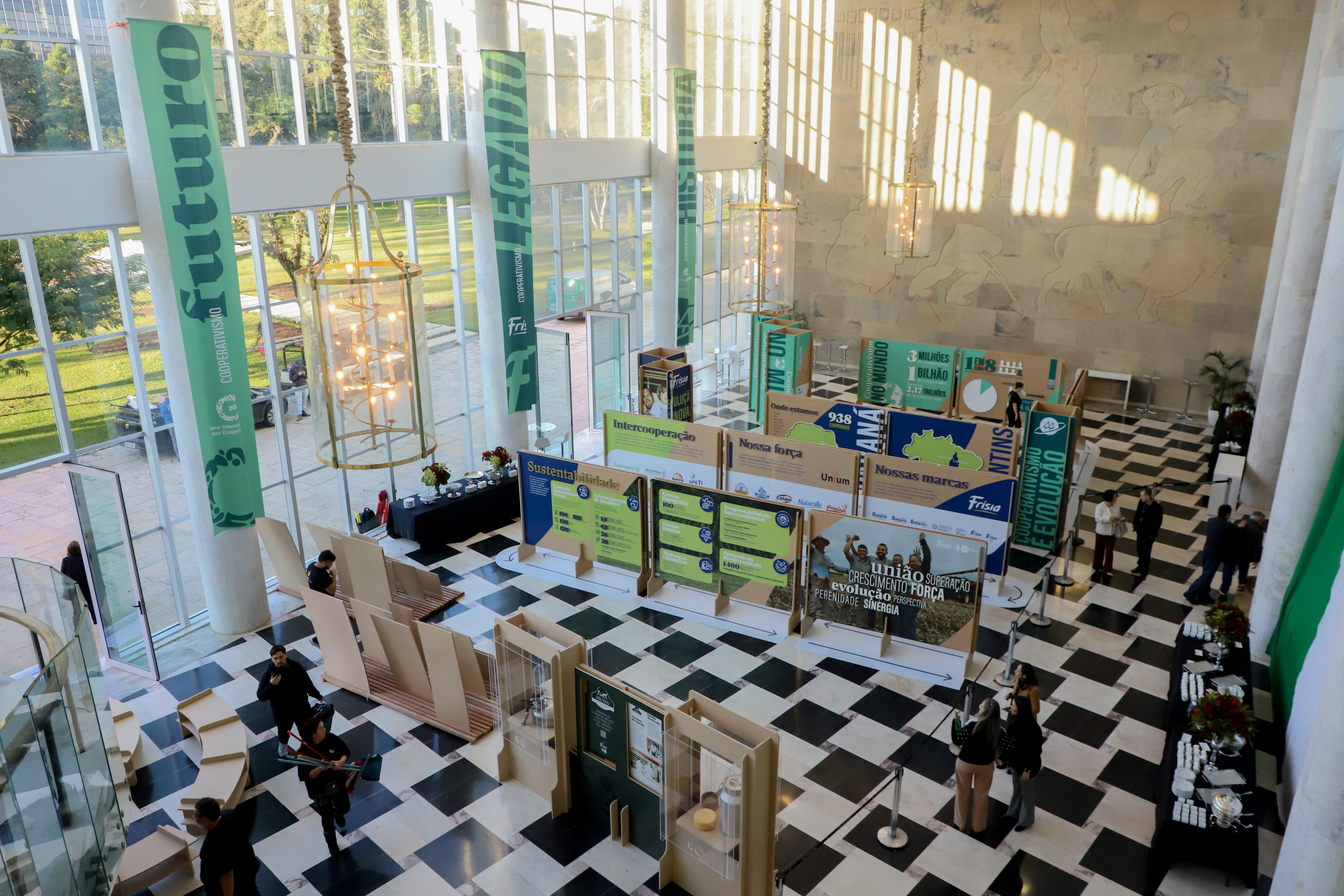 EXPOSIÇÃO 100 ANOS FRISIA