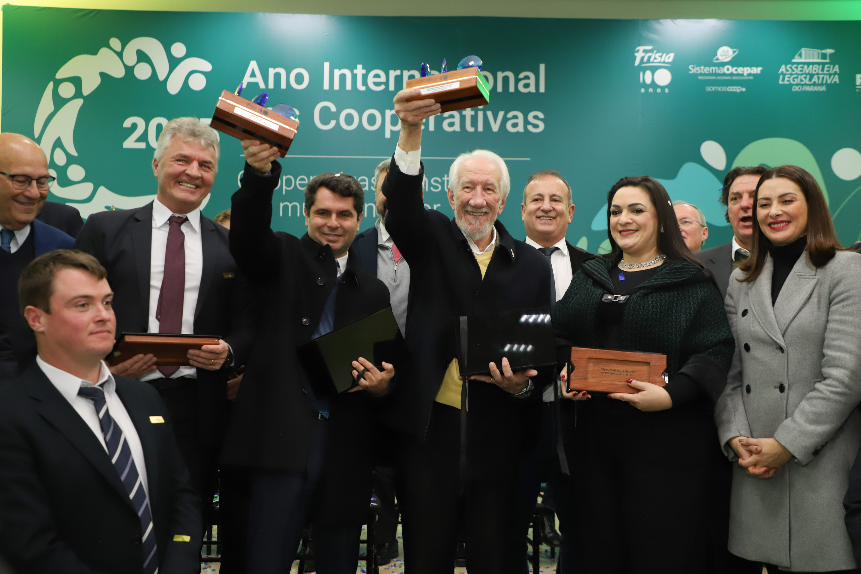 EXPOSIÇÃO 100 ANOS FRISIA