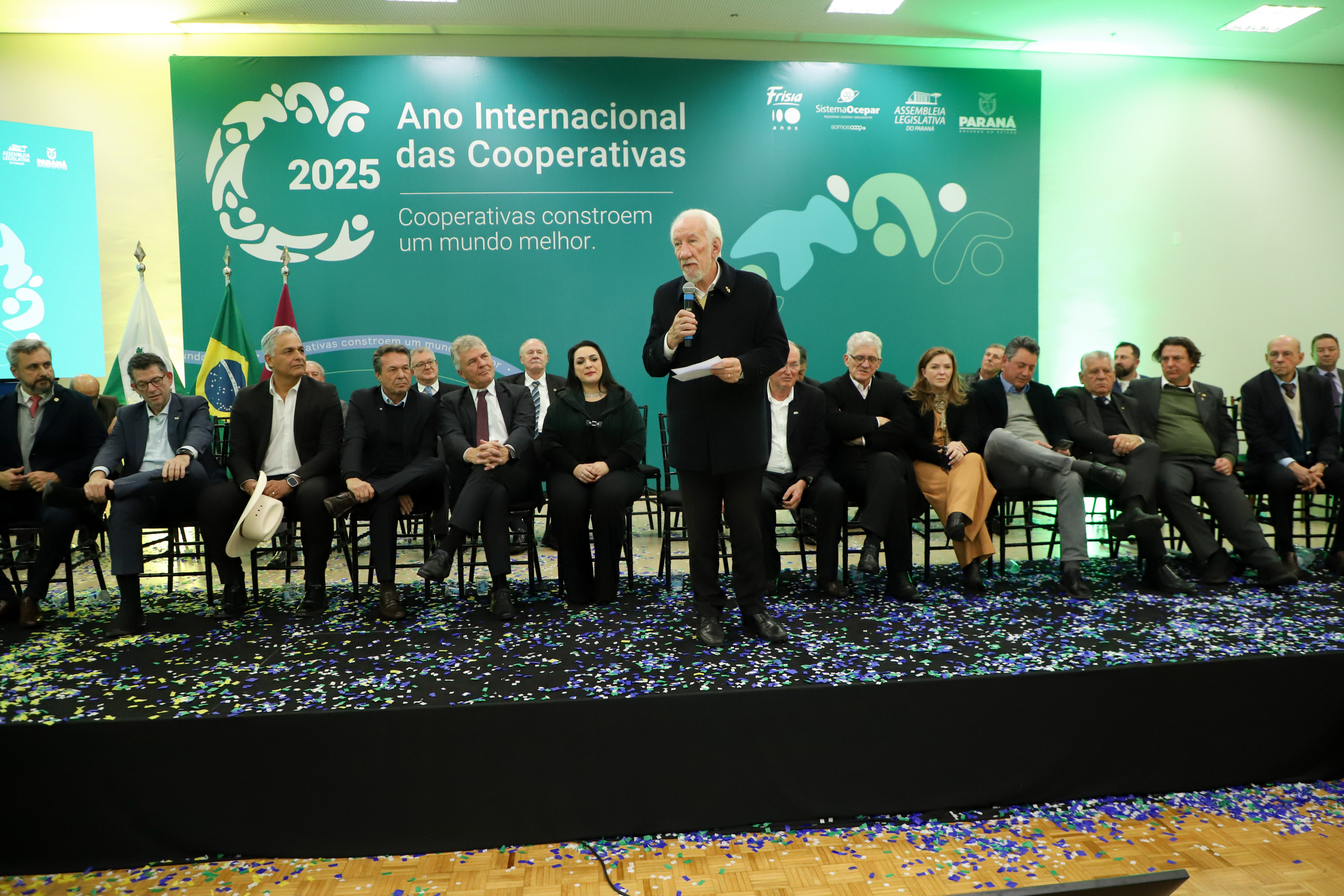 EXPOSIÇÃO 100 ANOS FRISIA