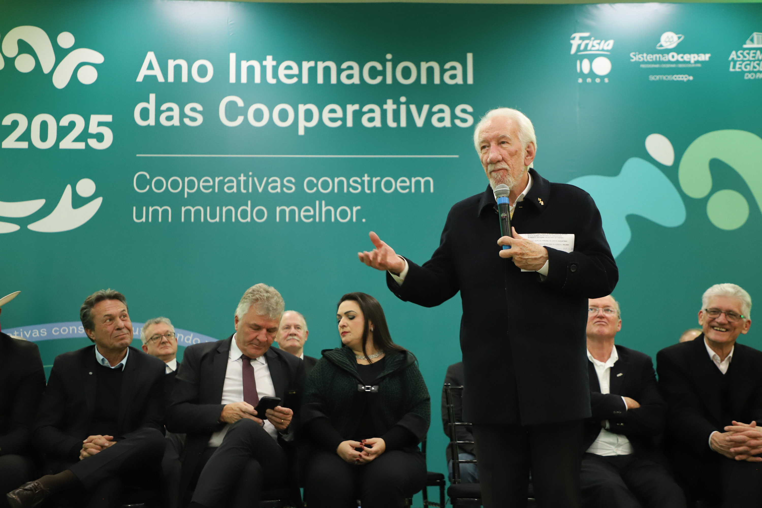 EXPOSIÇÃO 100 ANOS FRISIA