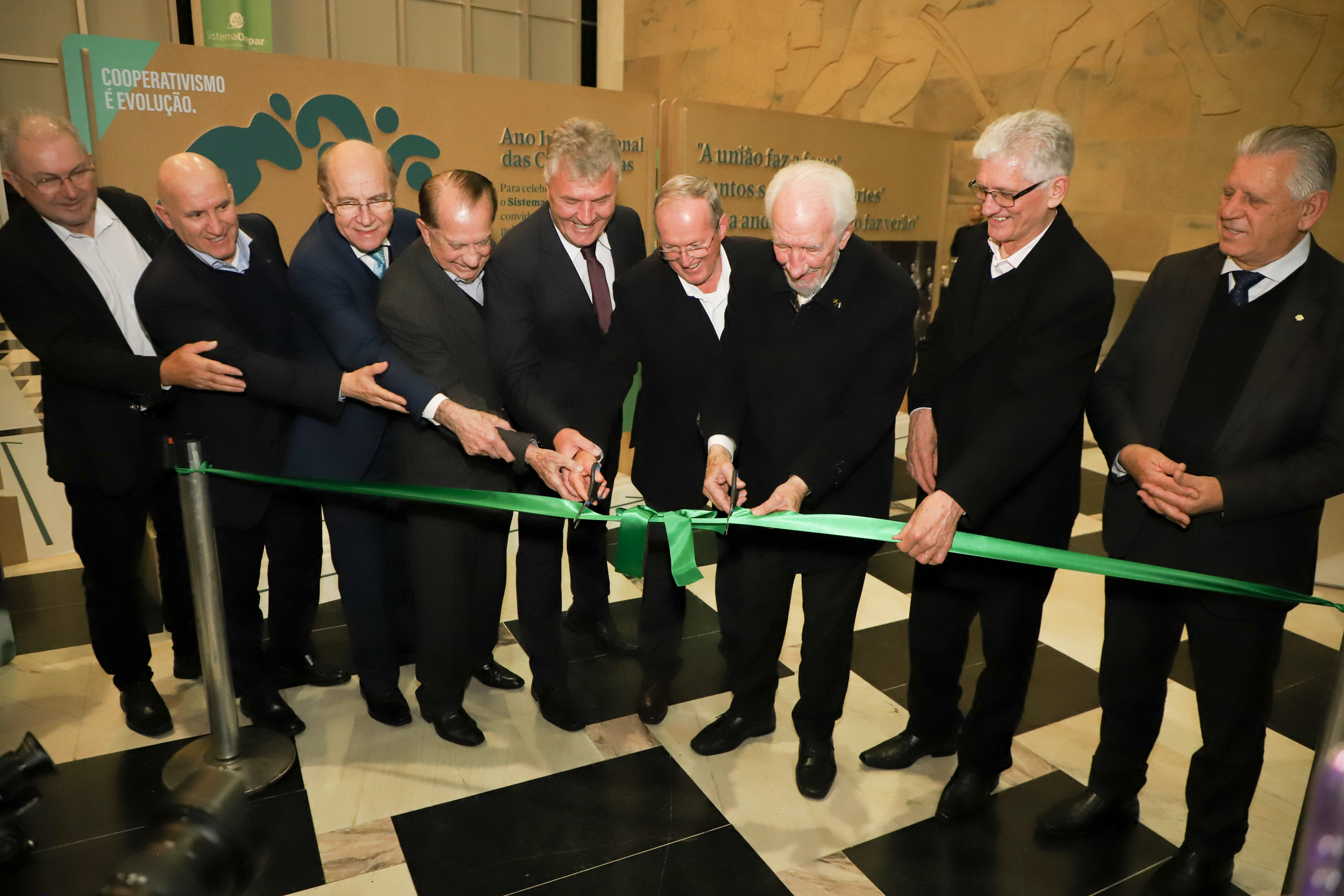 EXPOSIÇÃO 100 ANOS FRISIA