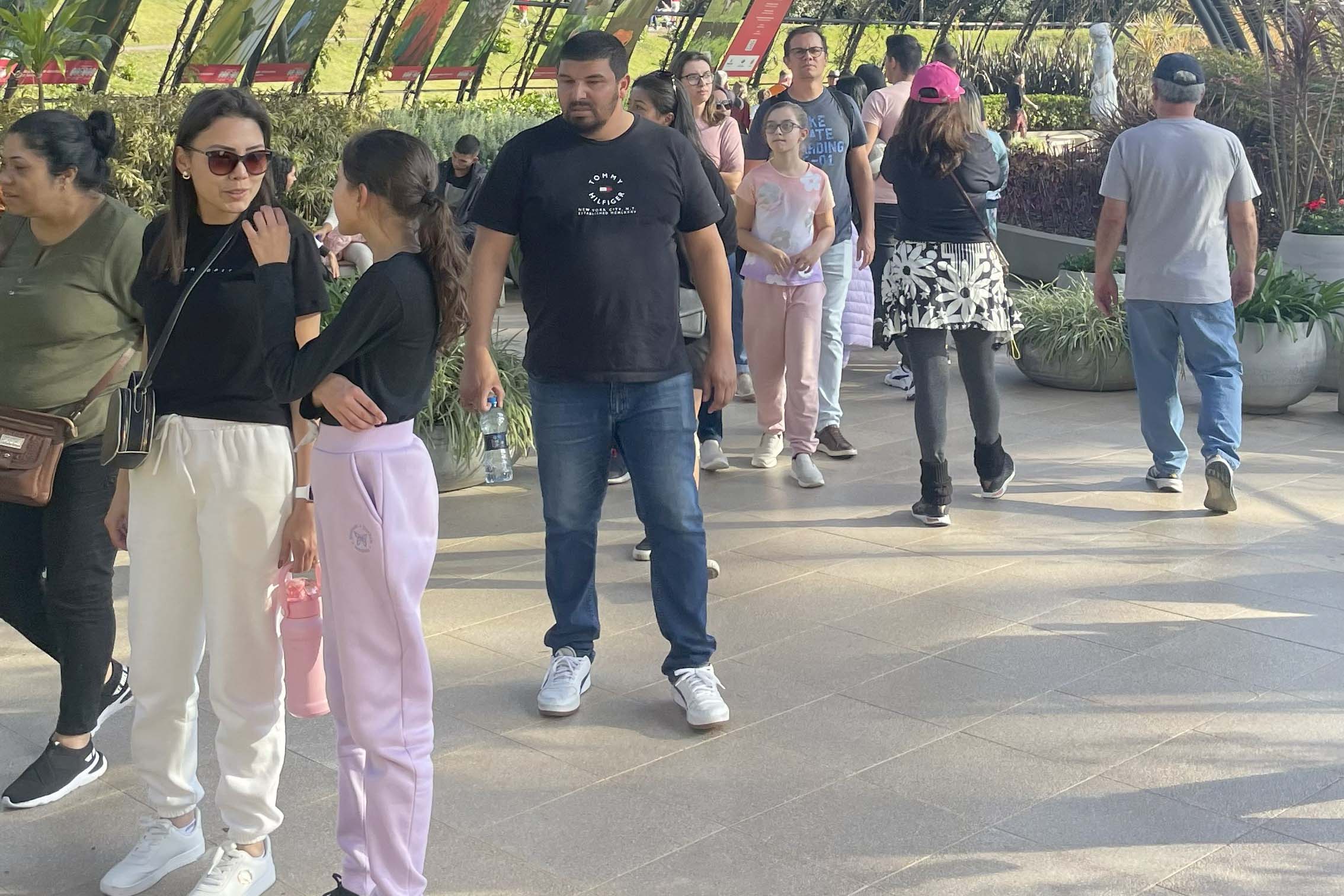 Exposição Fauna Ameaçada é Fauna a Ser Salva" atrai turistas para o Jardim Botânico de Curitiba