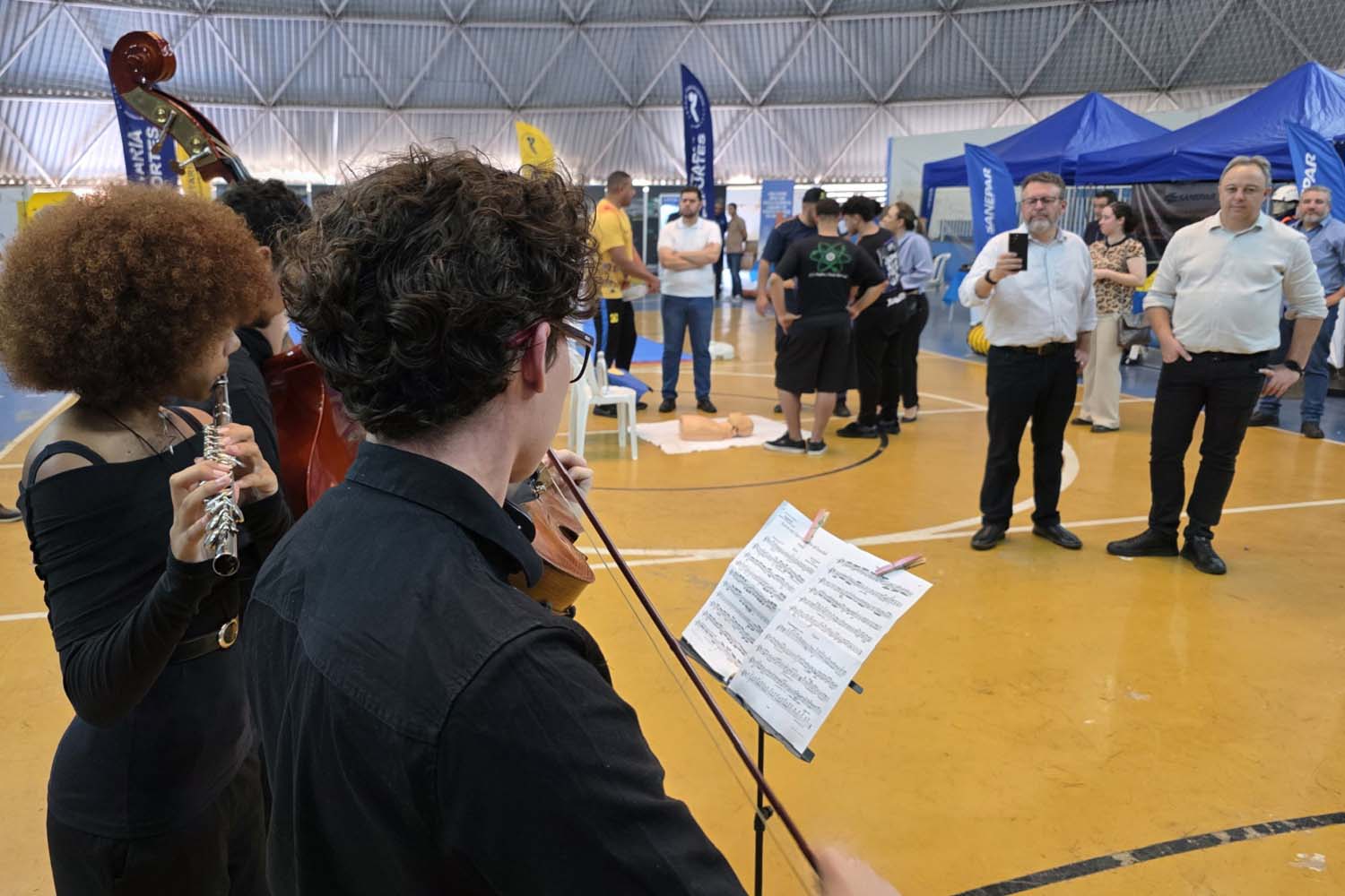 Sanepar Perto de Você movimenta comunidade de Rolândia