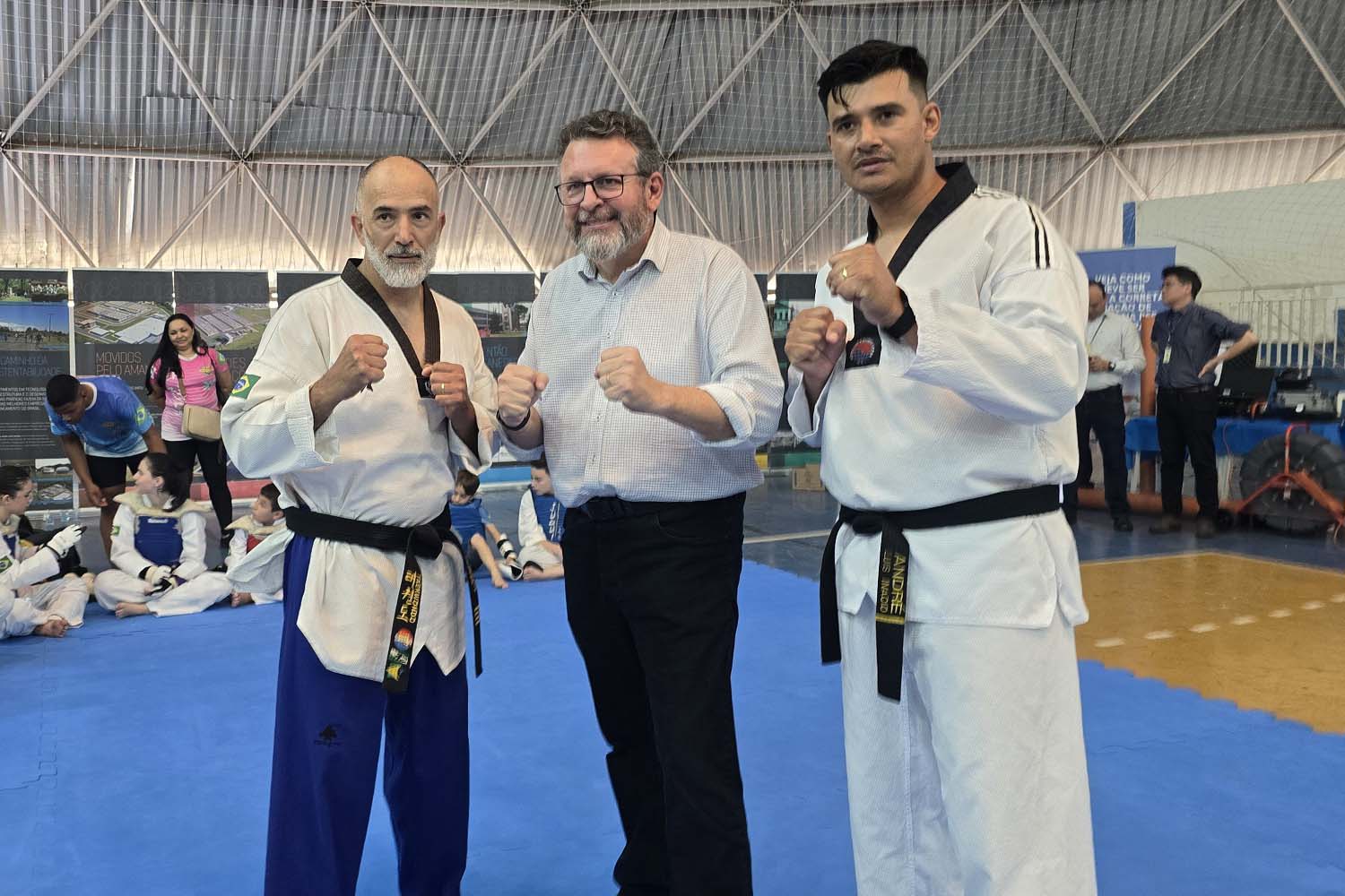 Sanepar Perto de Você movimenta comunidade de Rolândia