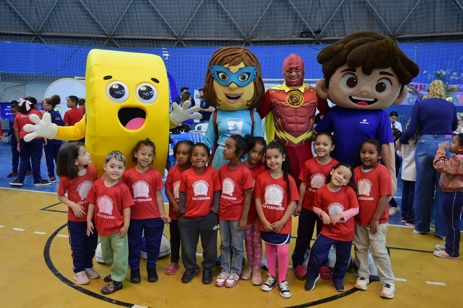 Sanepar Perto de Você movimenta comunidade de Rolândia