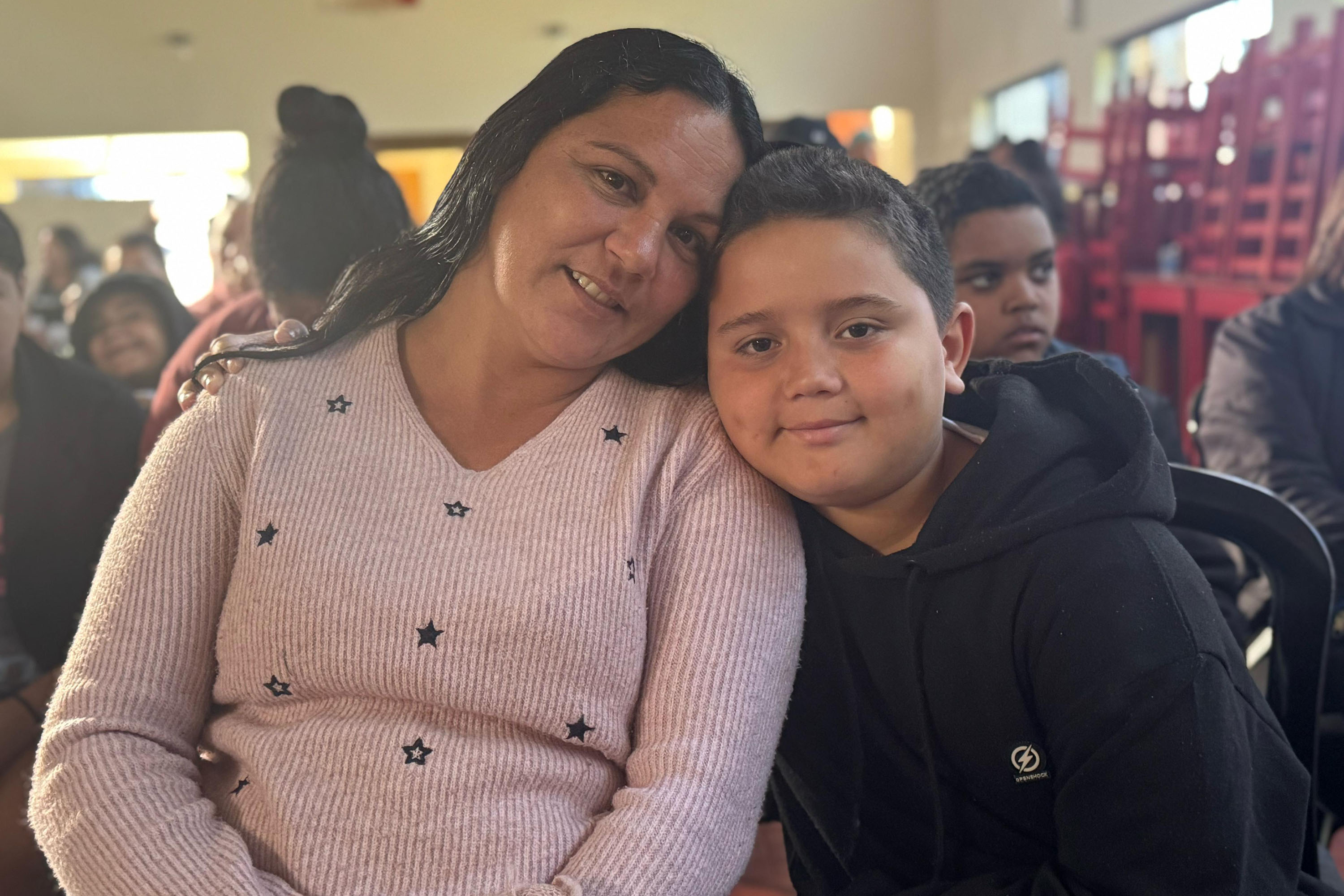 Estudantes da rede pública recebem 1.162 óculos do Governo do Paraná em 14 municípios