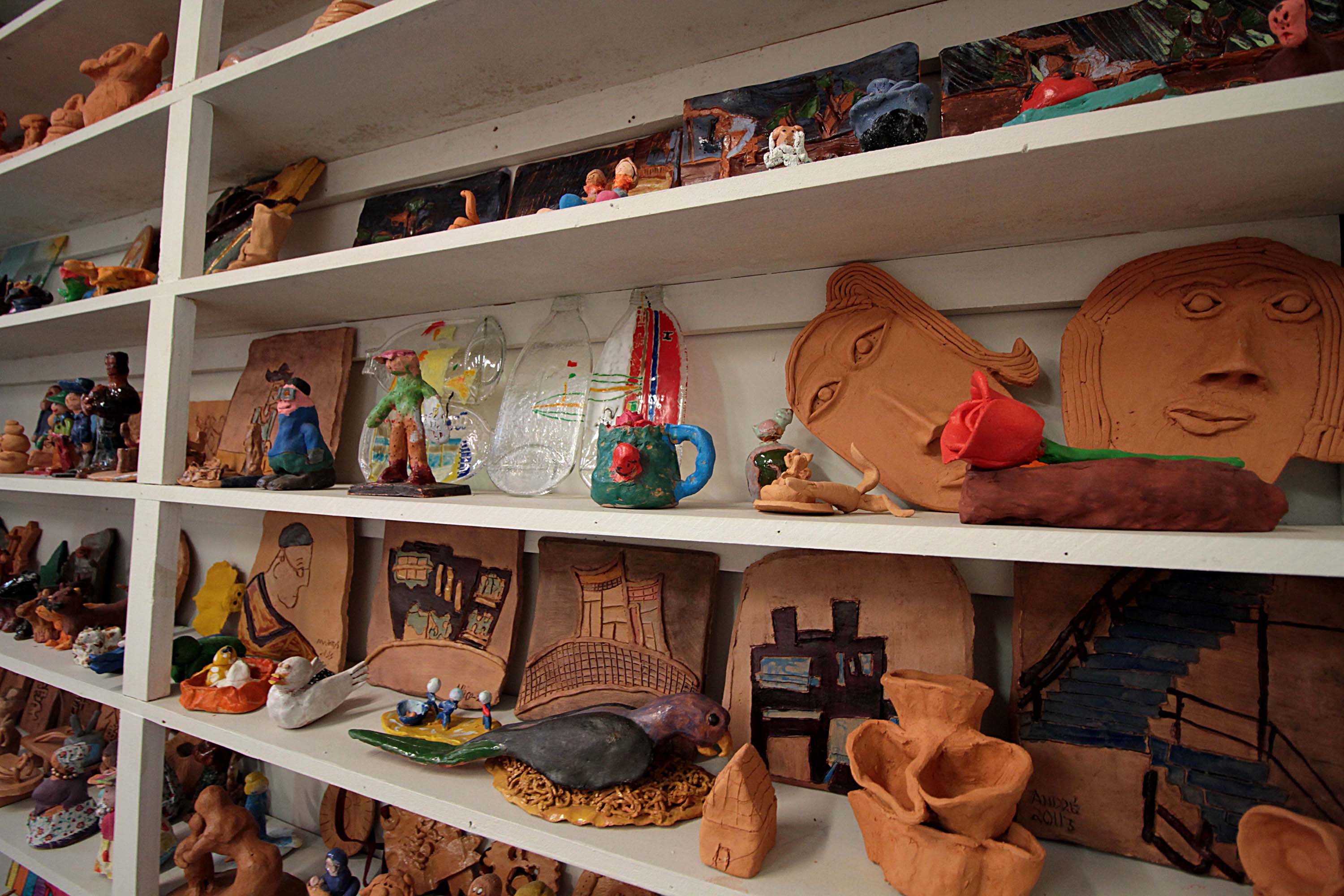 Centro Juvenil de Artes Plásticas divulga vagas remanescentes para o 2.º semestre