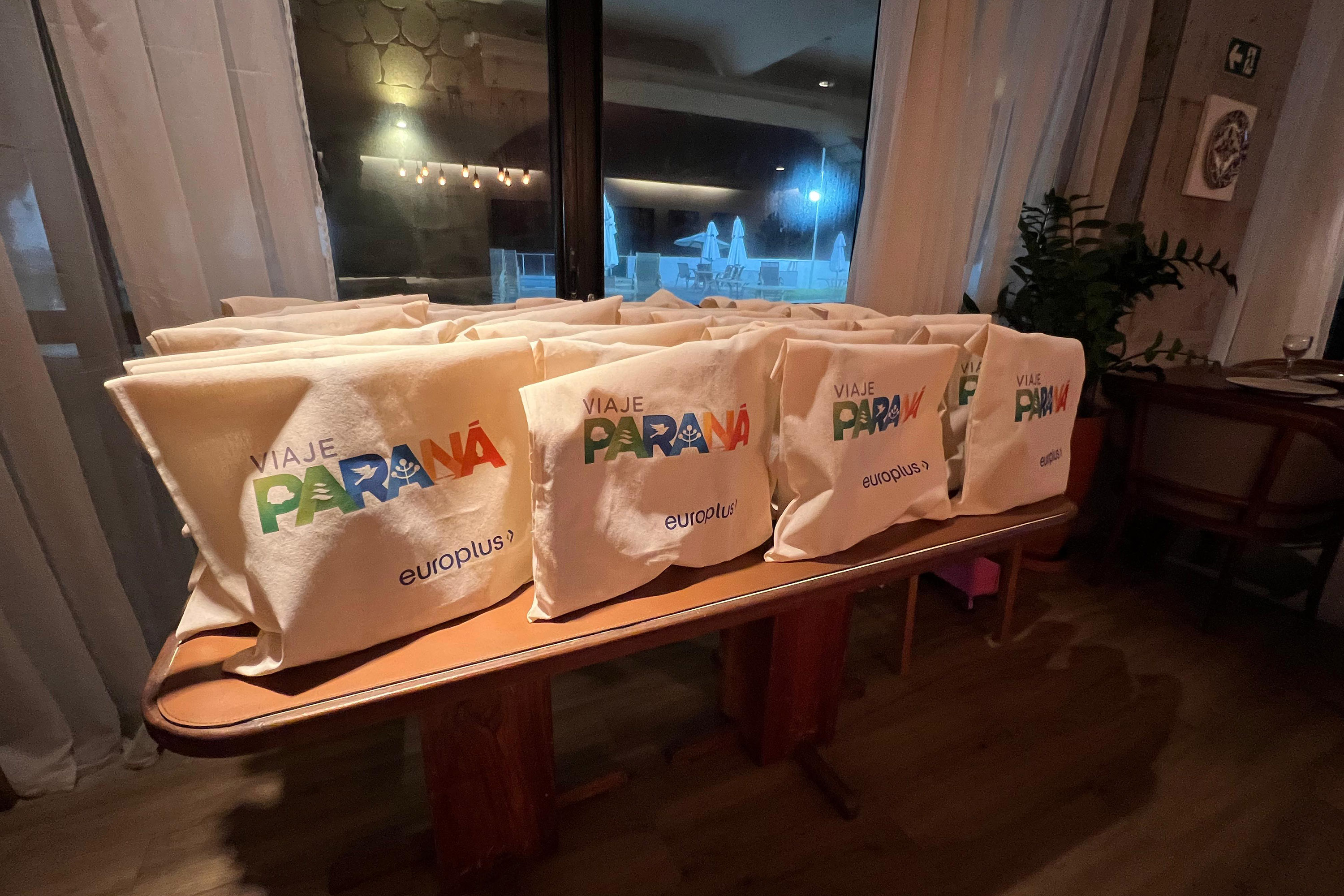 Viaje Paraná - capacita mais 210 agentes de viagens em dois eventos ao redor do Brasil