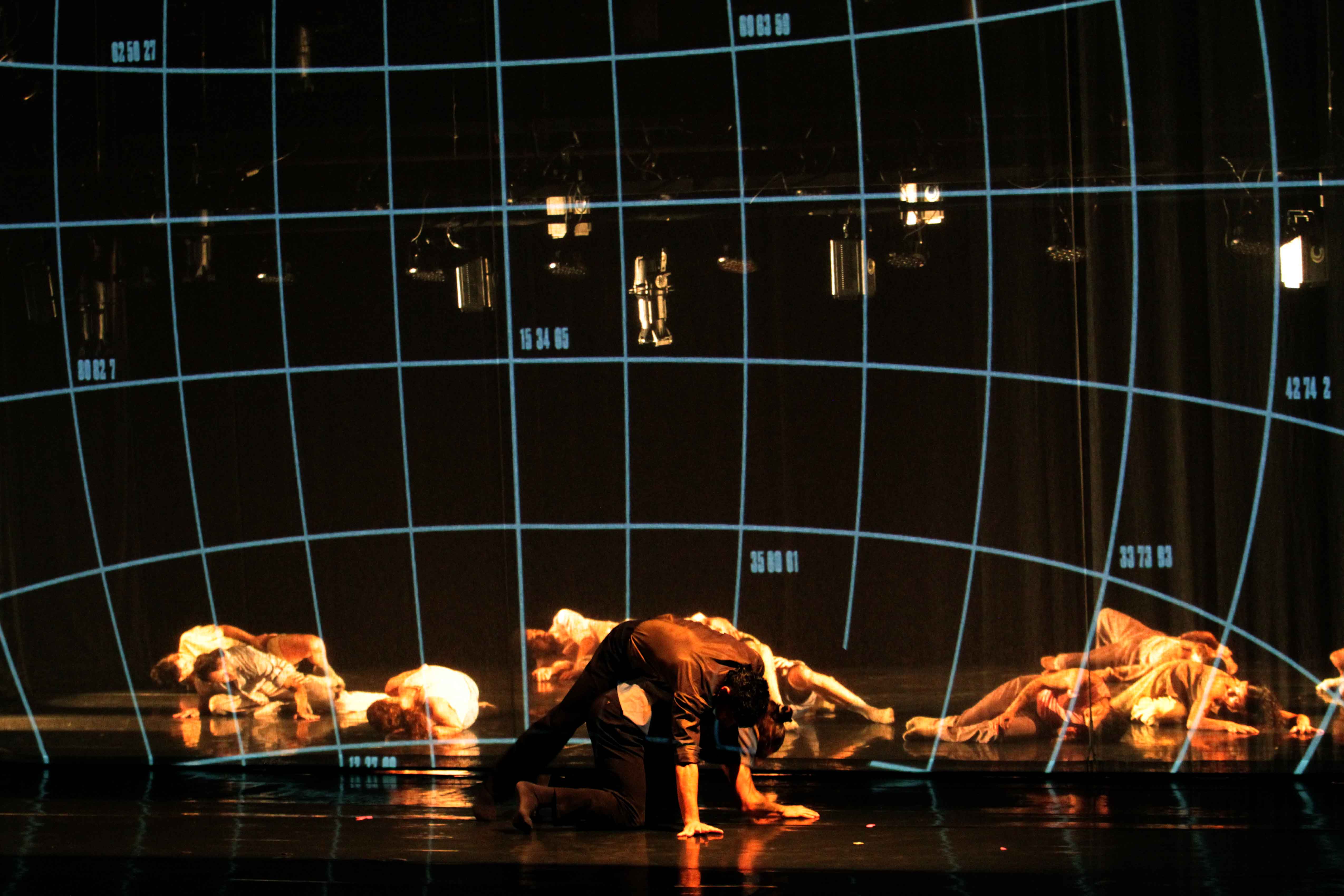 Balé Teatro Guaíra apresenta “Stol” e “V.I.C.A.” no Guairinha