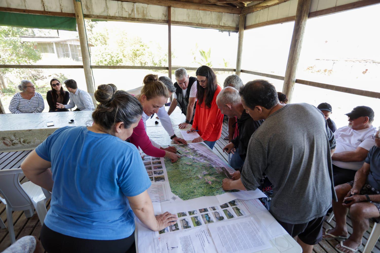 Projeto da Copel para energia no Oeste da Ilha do Mel é aprovado pela comunidade local