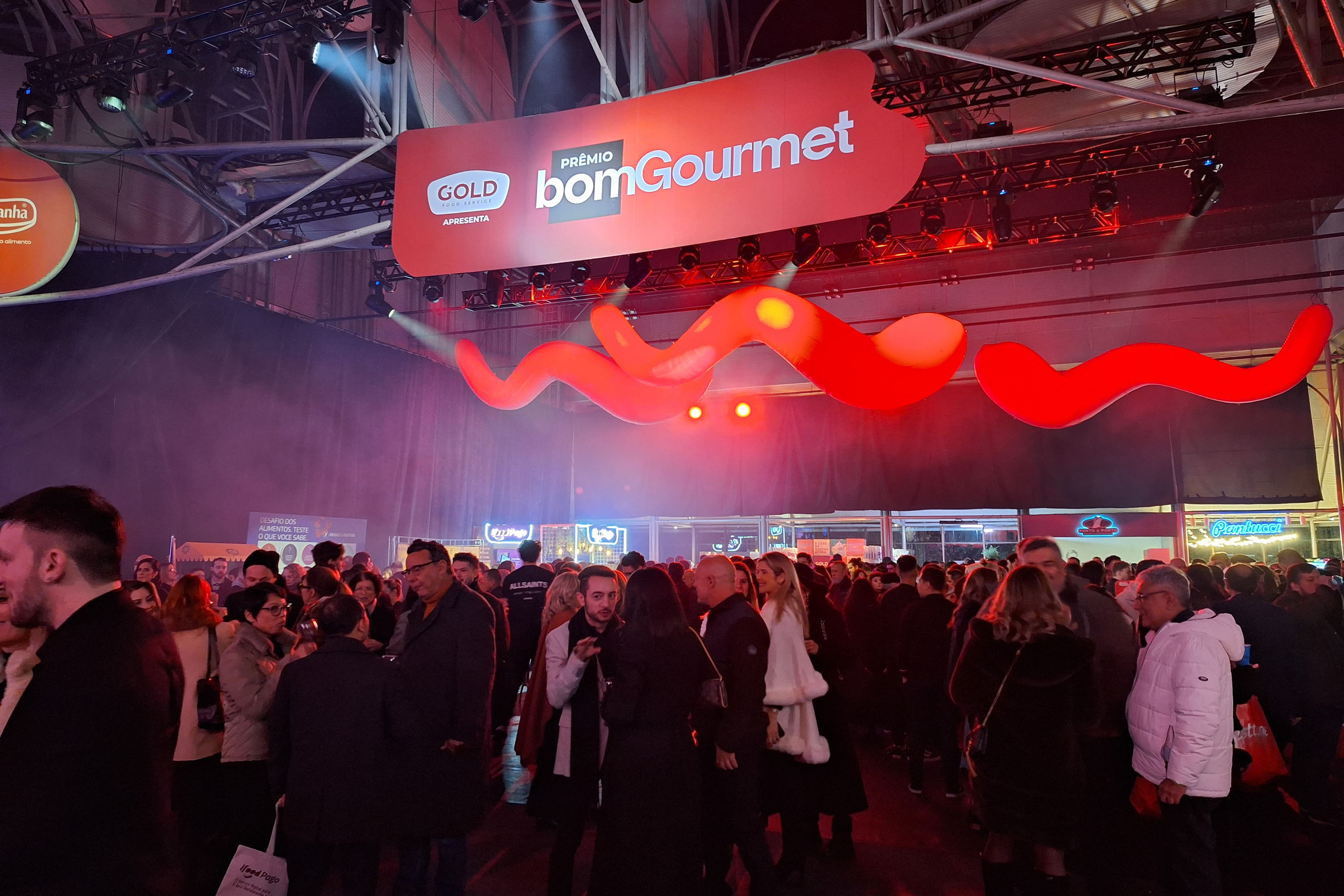 VIAJE PARANÁ e Bom Gourmet vão premiar os 30 Melhores Restaurantes do Estado em agosto