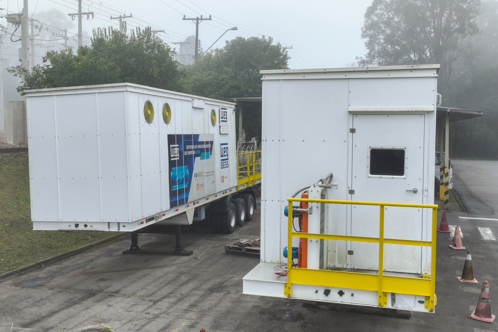 Copel - Bateria móvel da Copel começa a operar em Palmital e reforça infraestrutura energética regional