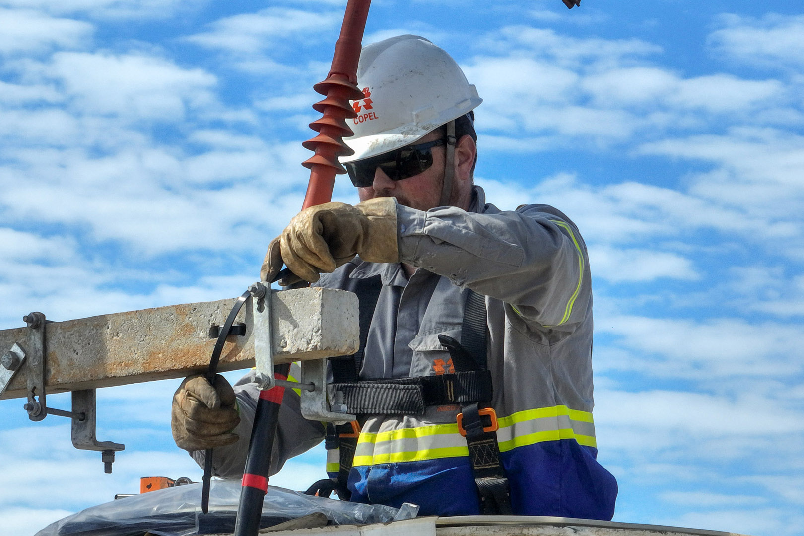 Copel - Bateria móvel da Copel começa a operar em Palmital e reforça infraestrutura energética regional