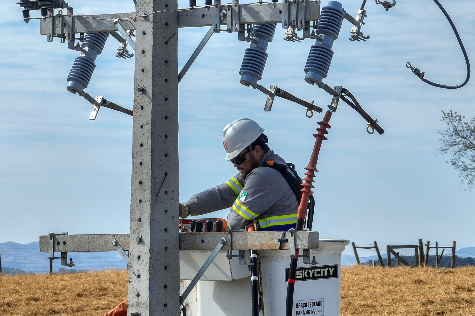 Copel - Bateria móvel da Copel começa a operar em Palmital e reforça infraestrutura energética regional