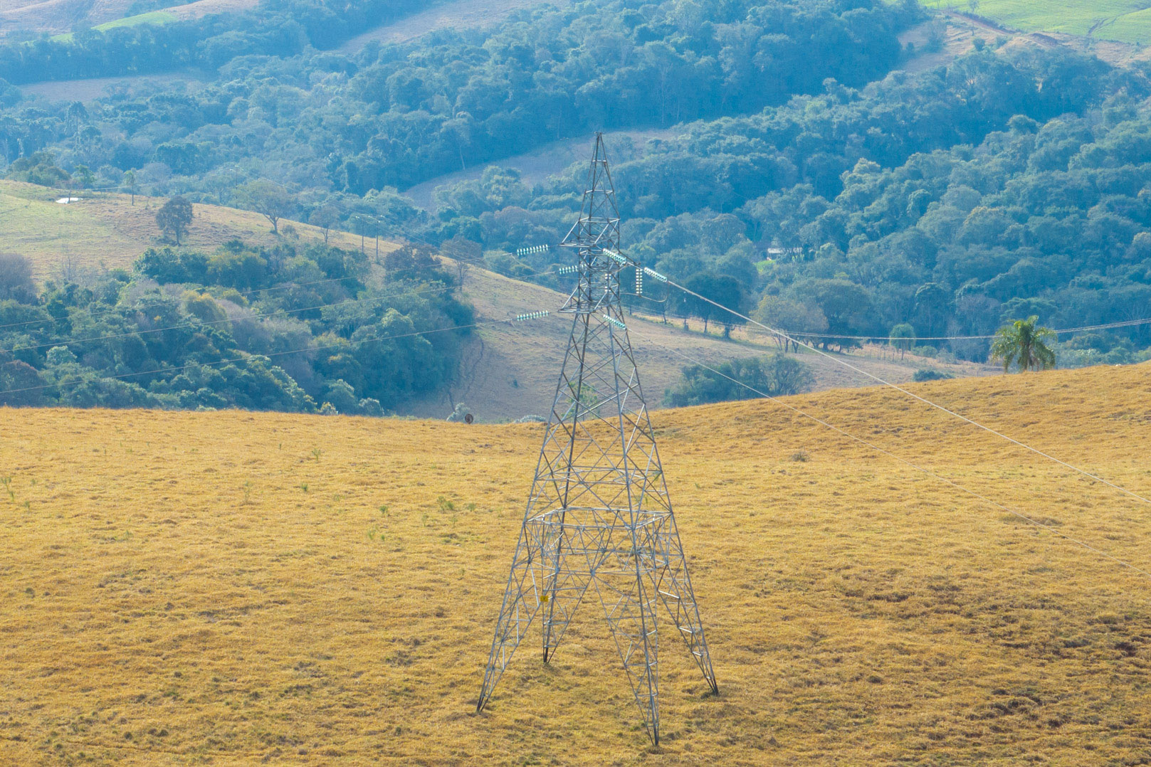 Copel - Bateria móvel da Copel começa a operar em Palmital e reforça infraestrutura energética regional