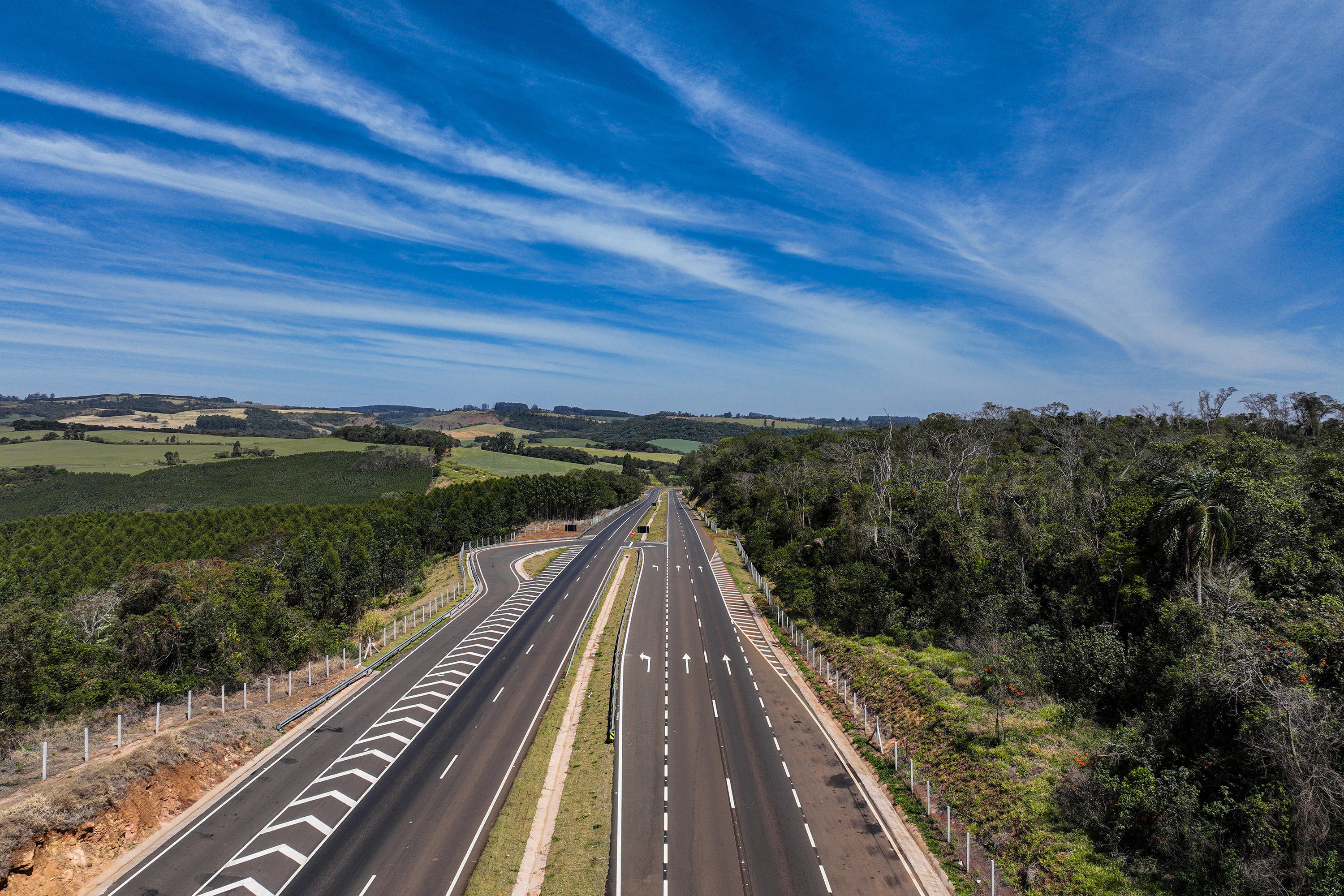 Governador inaugura duplicação da PR-445 de Mauá da Serra a Lerroville e autoriza último lote