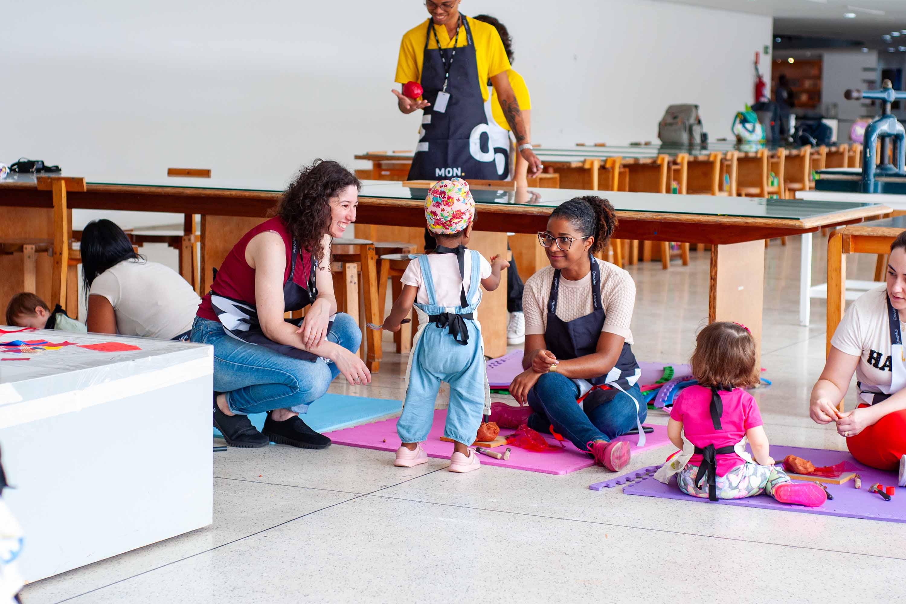 MON realiza oficina sensorial para bebês de 2 a 3 anos