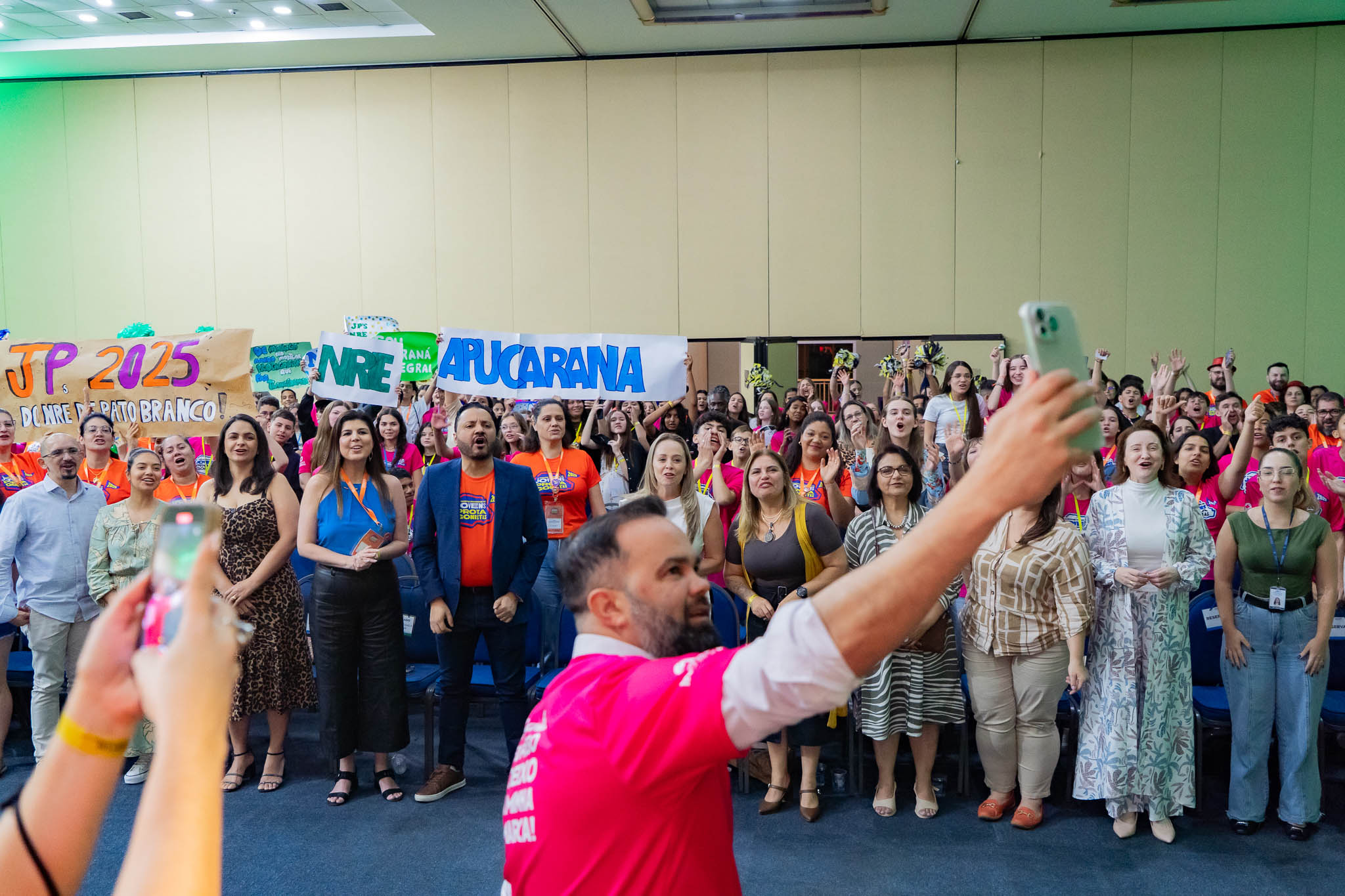 SEED - Jovens Protagonistas retornam de encontro prontos para transformar realidade em escolas estaduais
