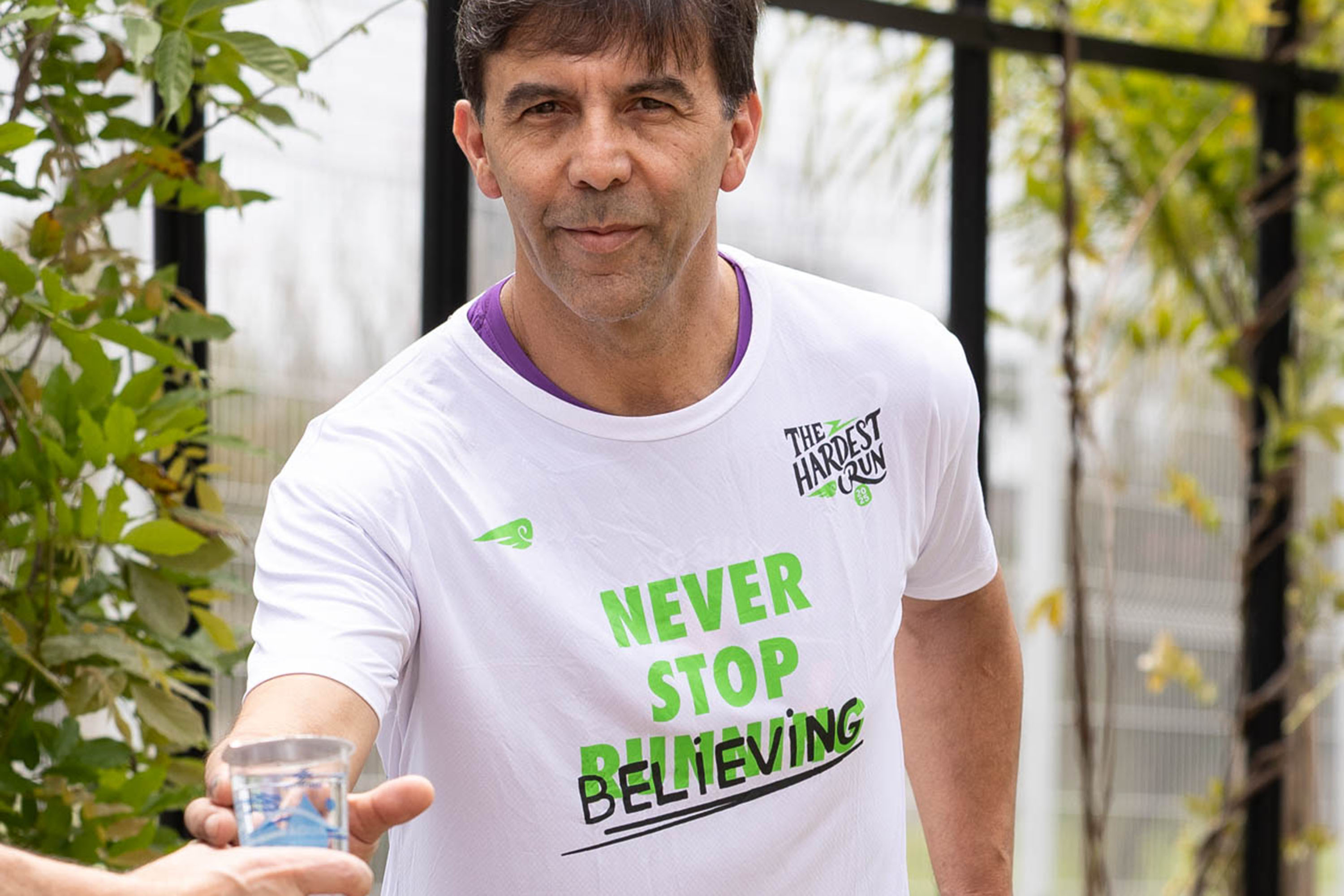 The Hardest Run  48 mil copos de água da Sanepar vão hidratar 16,2 mil corredores solidários em Curitiba