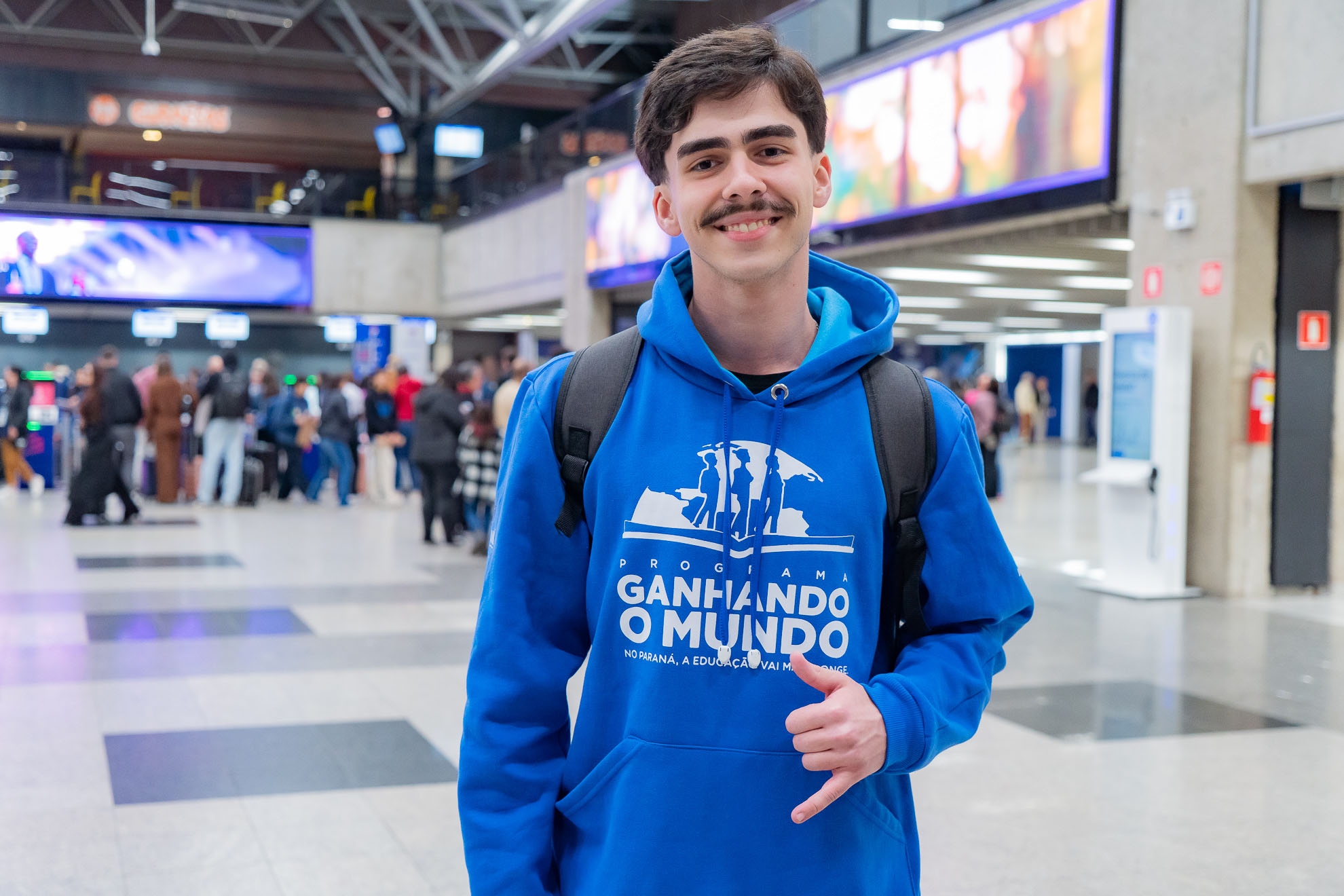 SEED - Paraná divulga lista com países de destino dos estudantes do Ganhando o Mundo 2026