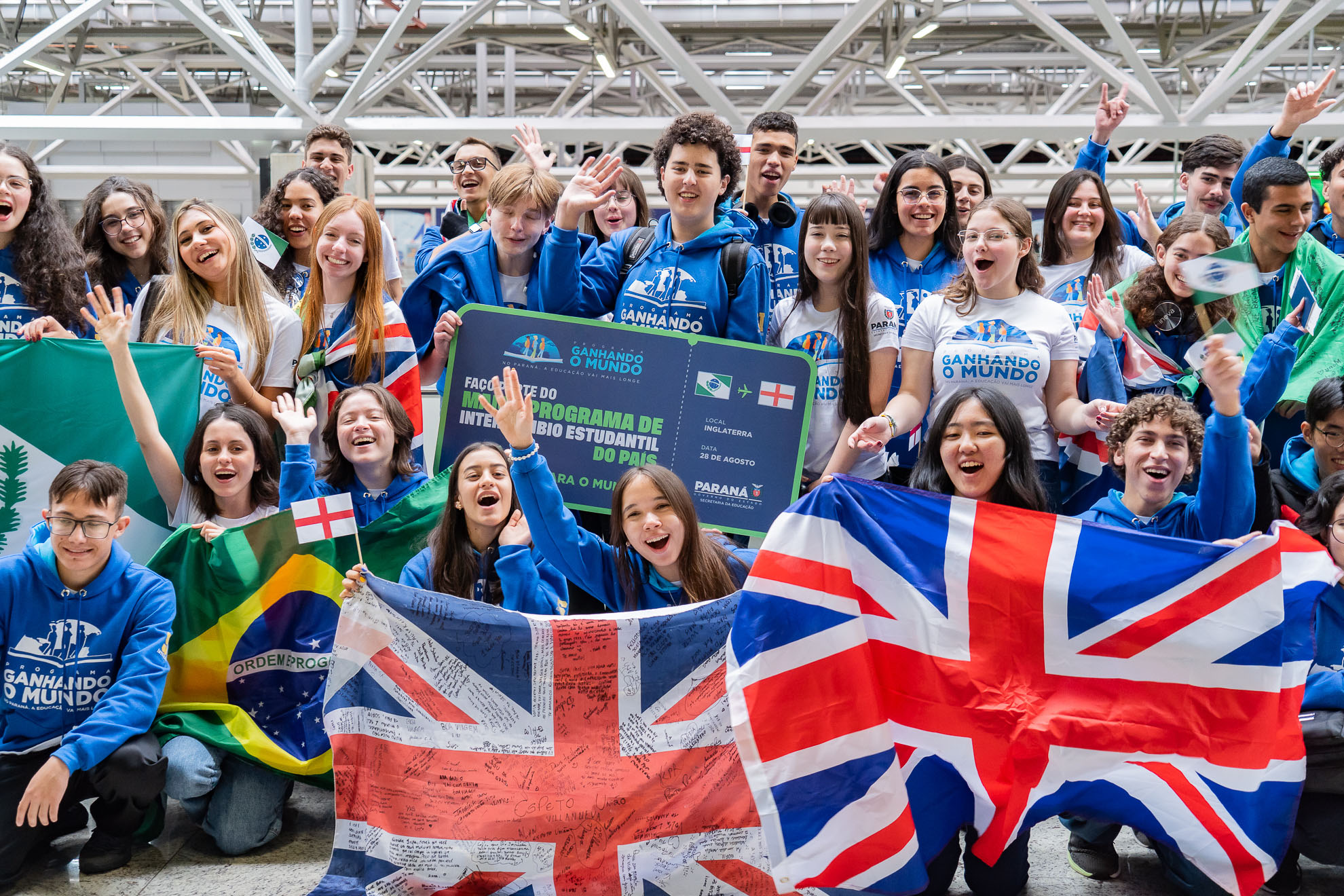 SEED - Paraná divulga lista com países de destino dos estudantes do Ganhando o Mundo 2026