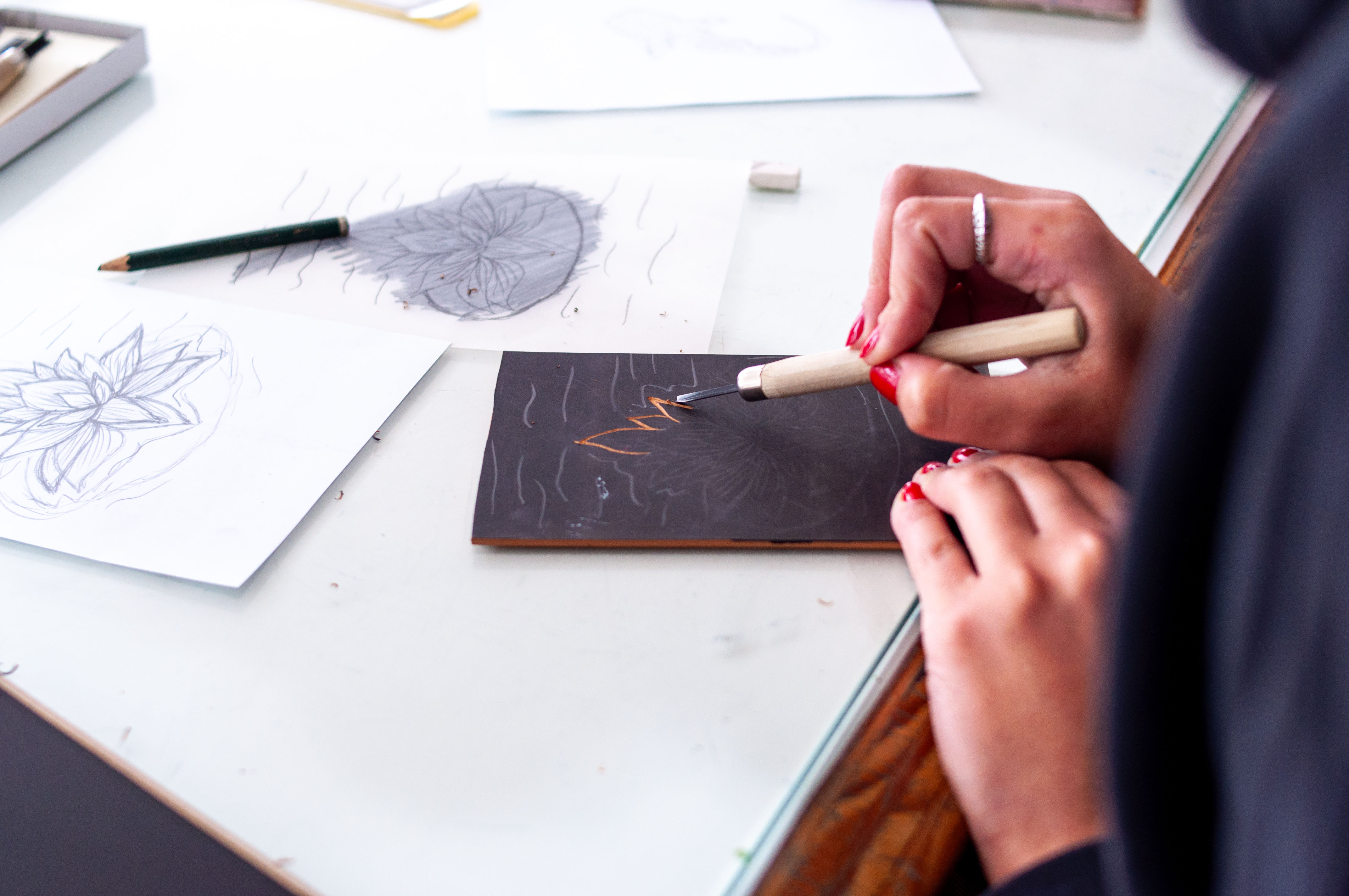 MON promove ateliê de gravura para o público 60+