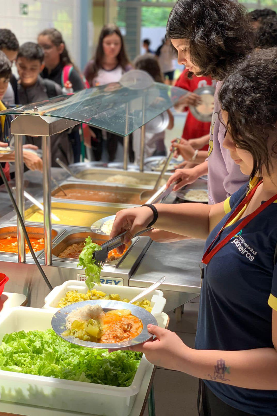 -Paraná investe R$ 560 milhões por ano e garante cardápio nutritivo e variado nas escolas