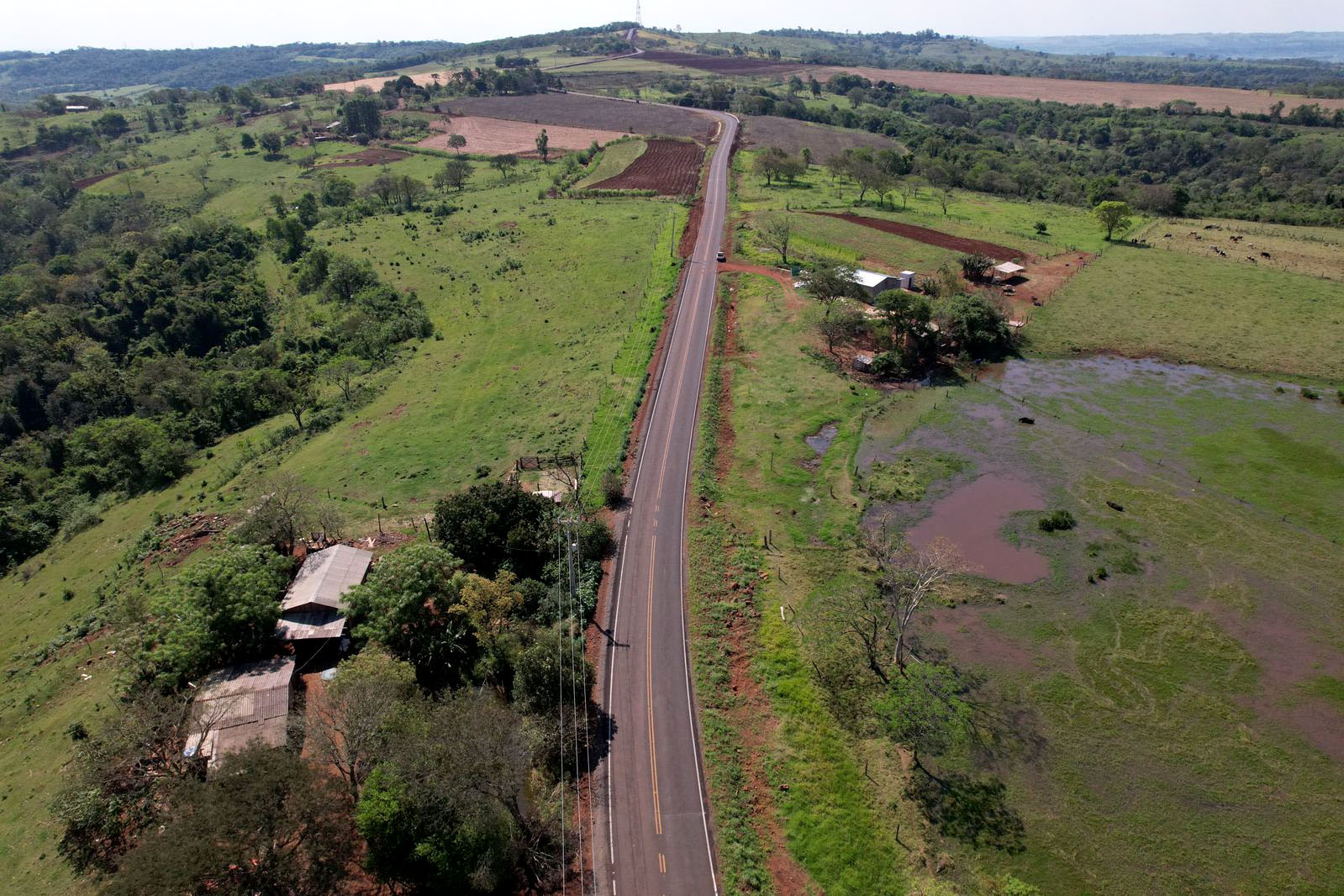 obra de pavimentação de estrada entre Ramilândia e Santa Helena