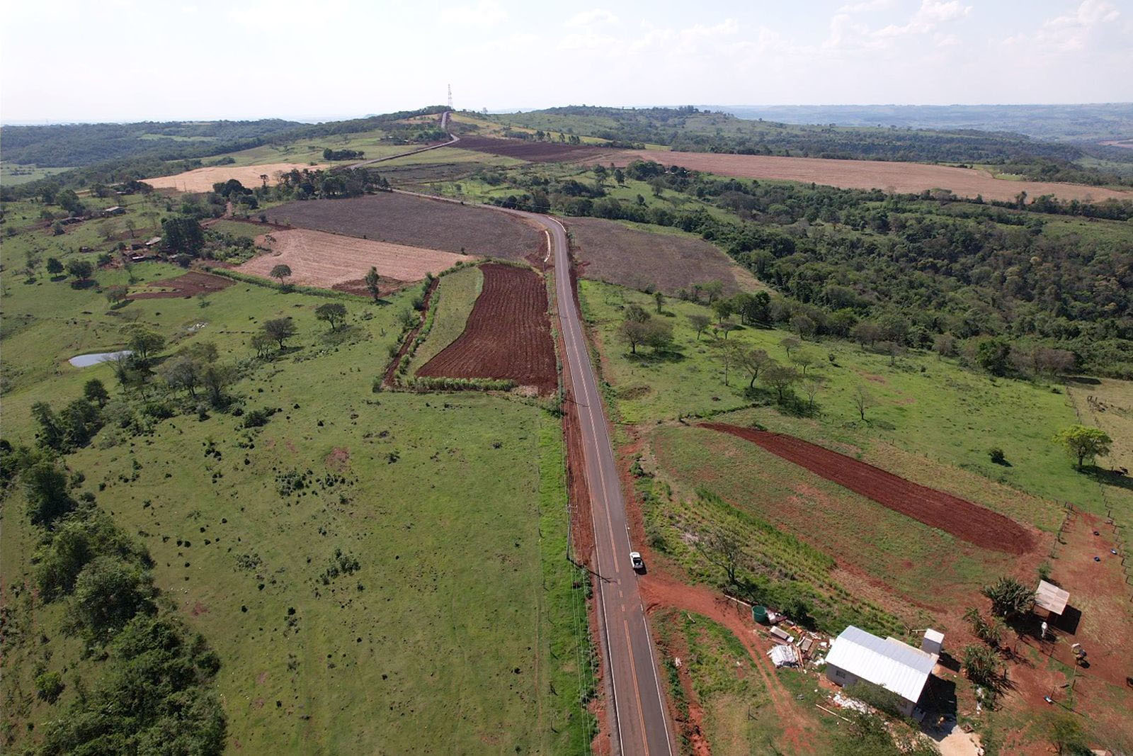 obra de pavimentação de estrada entre Ramilândia e Santa Helena