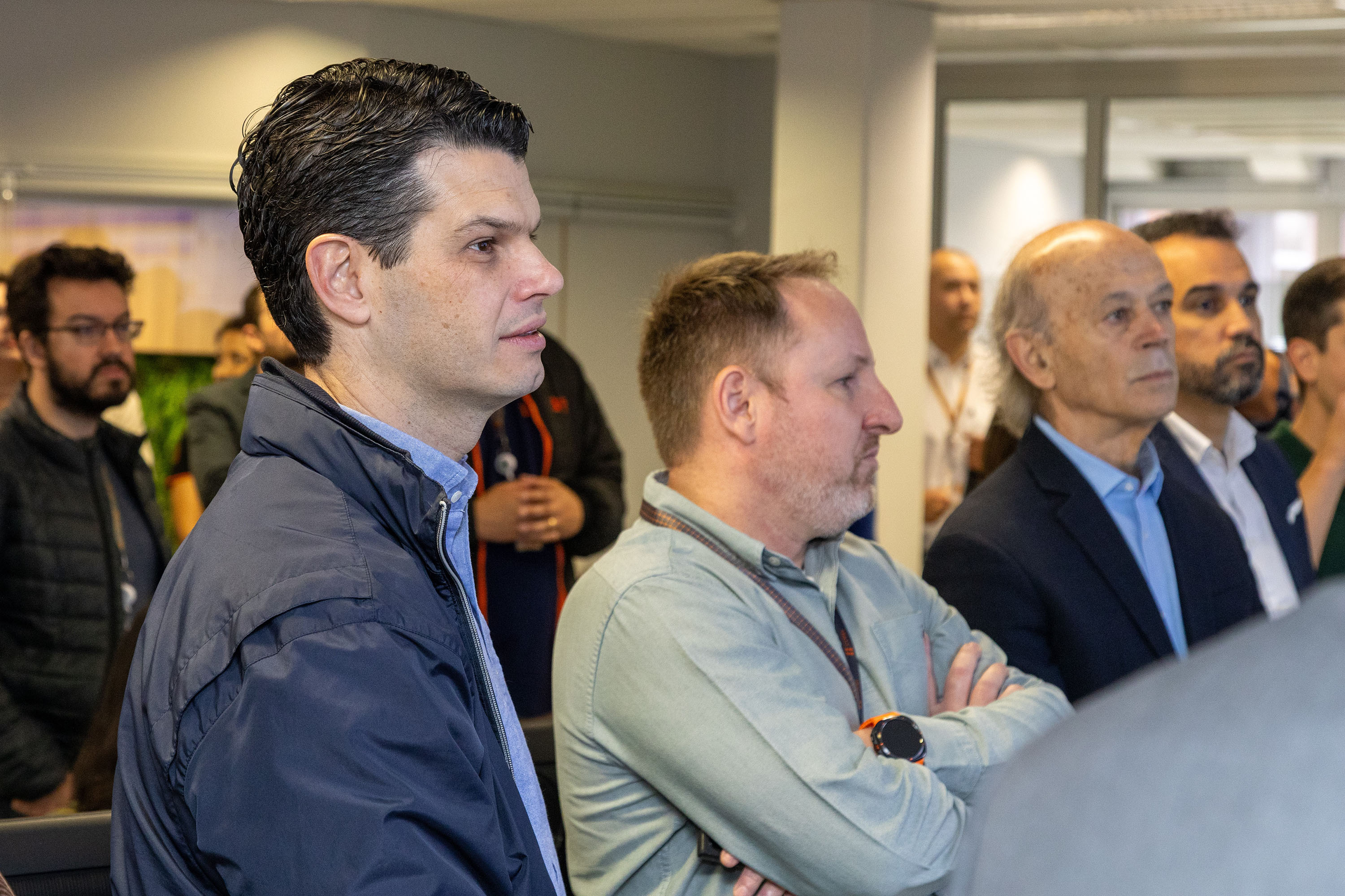 Copel alia tecnologia e acolhimento em novo espaço de atendimento presencial em Curitiba