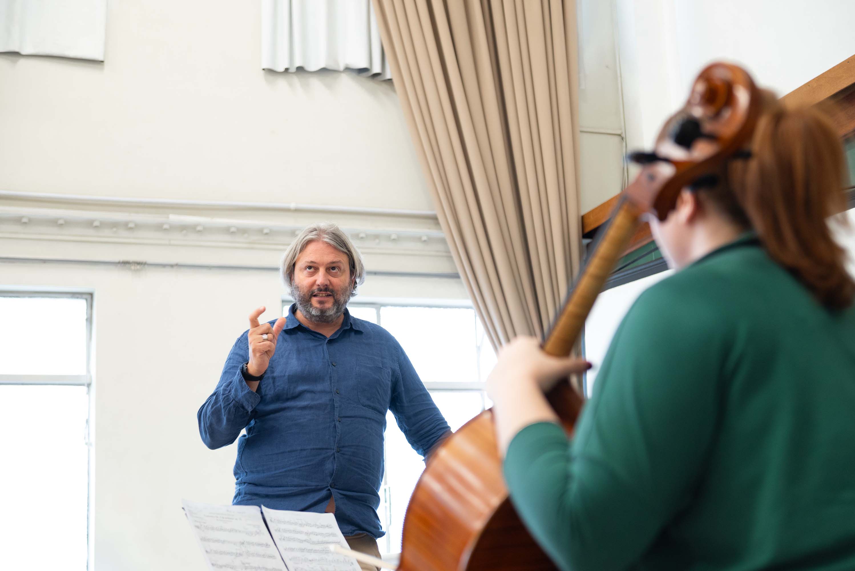 Solistas da Orquestra da Ópera de Paris ministram masterclasses de música na Embap