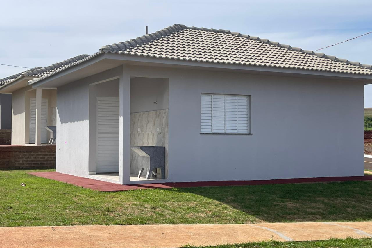 Com recursos do Estado, Cohapar entrega novo residencial no município de Quinta do Sol