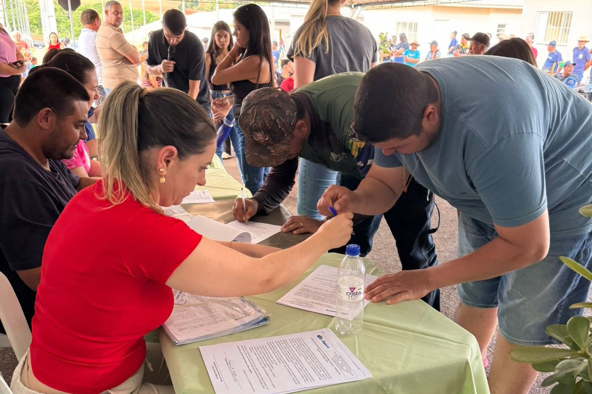 Com recursos do Estado, Cohapar entrega novo residencial no município de Quinta do Sol