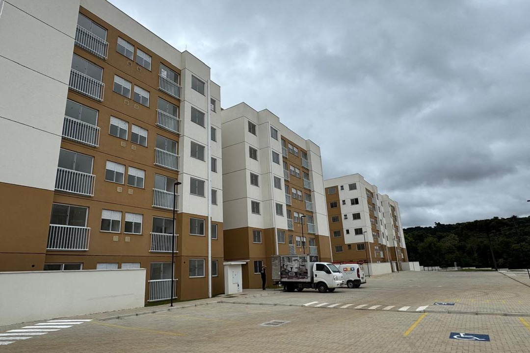 "COHAPAR - Entrega 1º mod Resid. Seminário em Rio Negro"