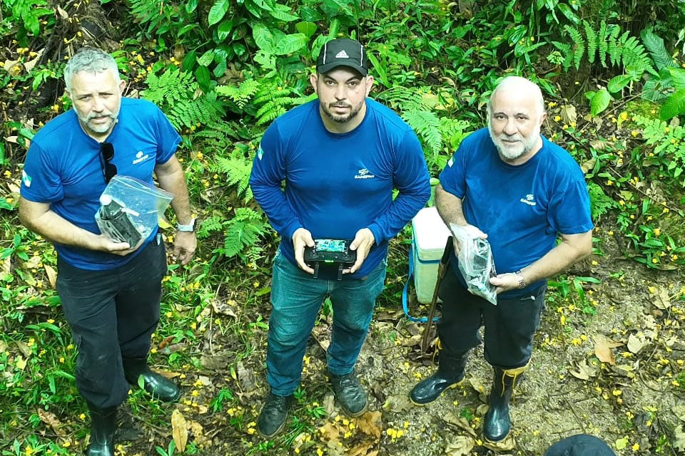 Projeto SegHidro realiza coletas em minas e poço da Sanepar no Litoral
