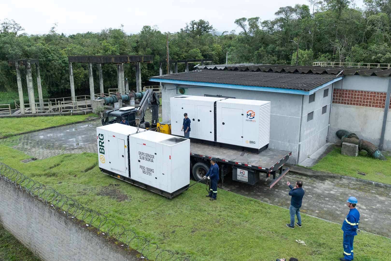 Sanepar reforça litoral com a chegada de 31 geradores elétricos para o verão