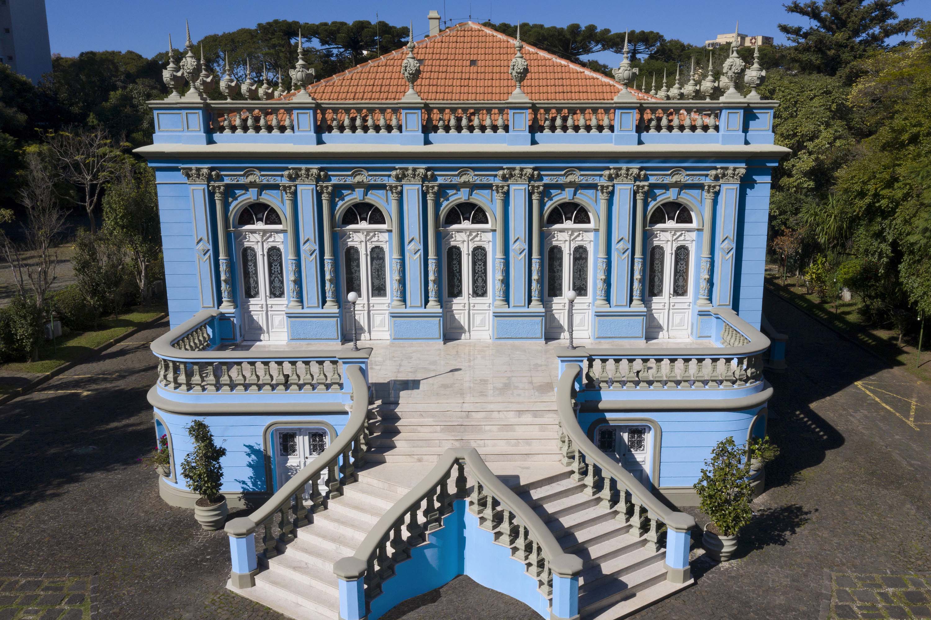 BRDE destina R$ 2,83 milhões a projetos no Paraná e amplia em 56% os apoios socioculturais