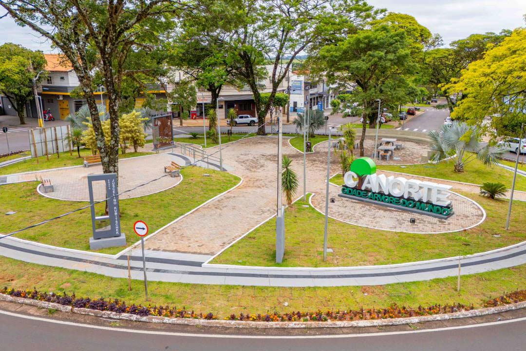 Nove praças públicas têm construção e revitalização avançadas pela pasta de Cidades