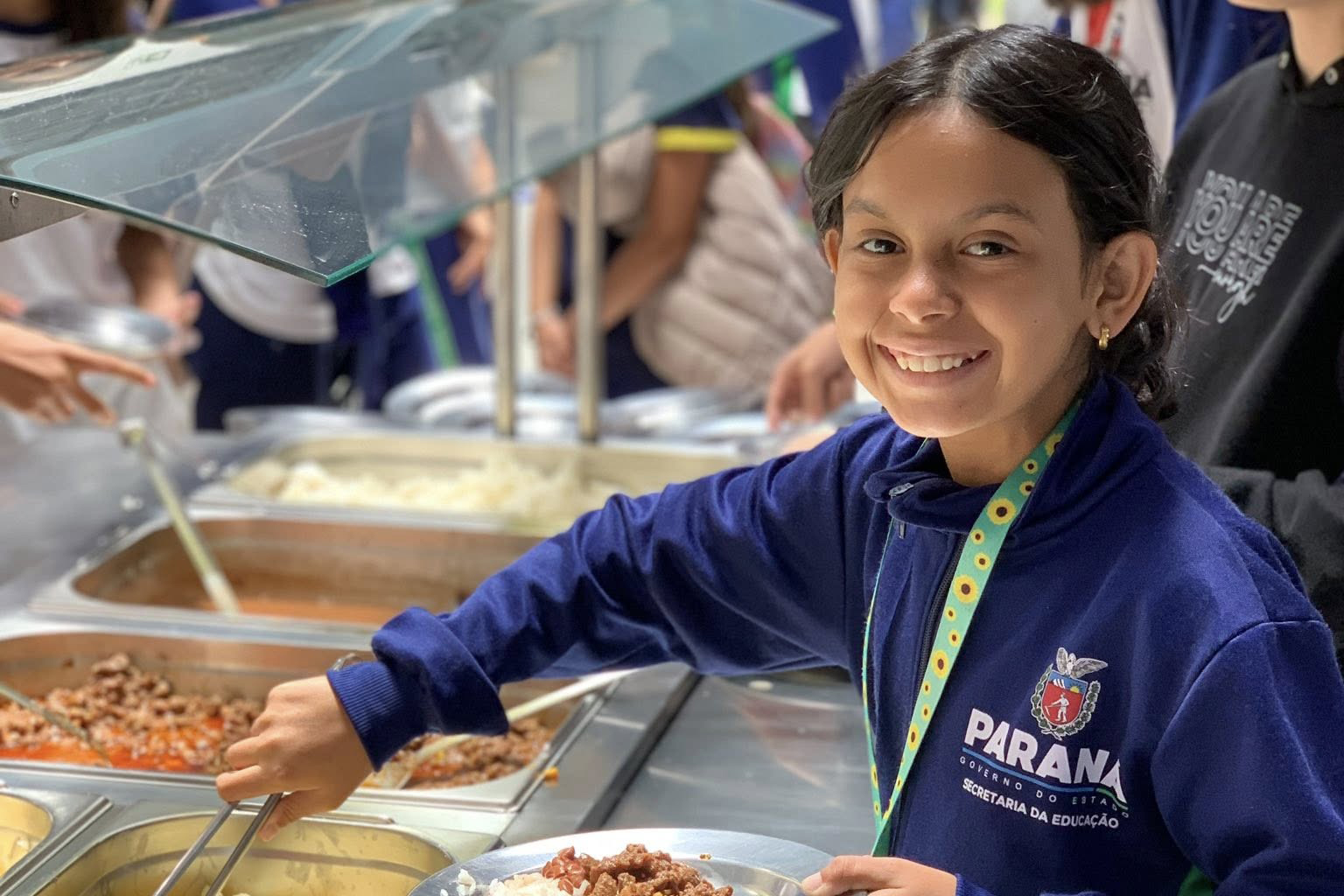 SEED - Orgânicos ganham espaço na alimentação escolar e chegam a 5 mil toneladas no Paraná
