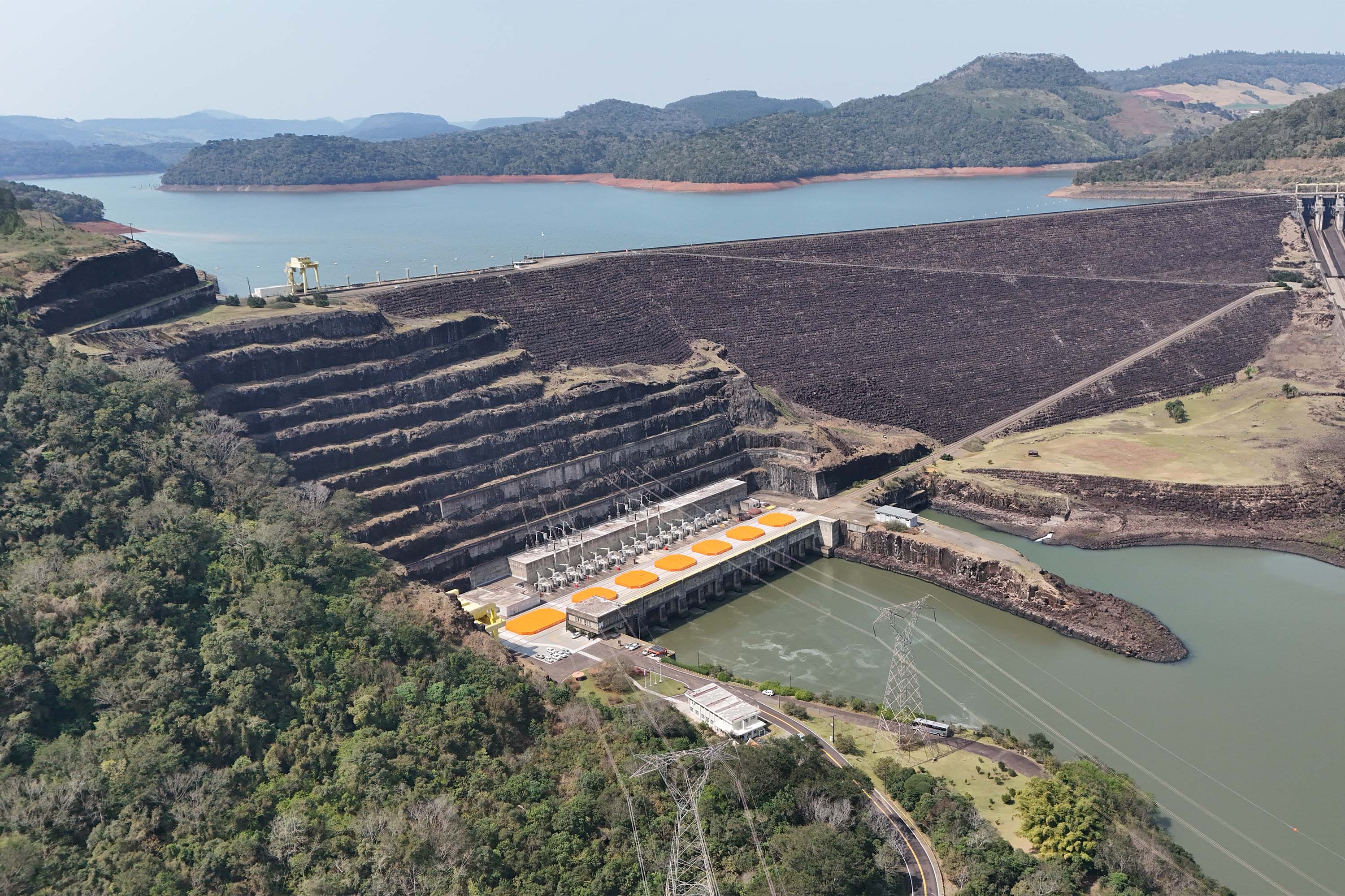 Usina Foz do Areia completa 45 anos com projeto de ampliação que pode colocá-la entre as dez maiores do Brasil