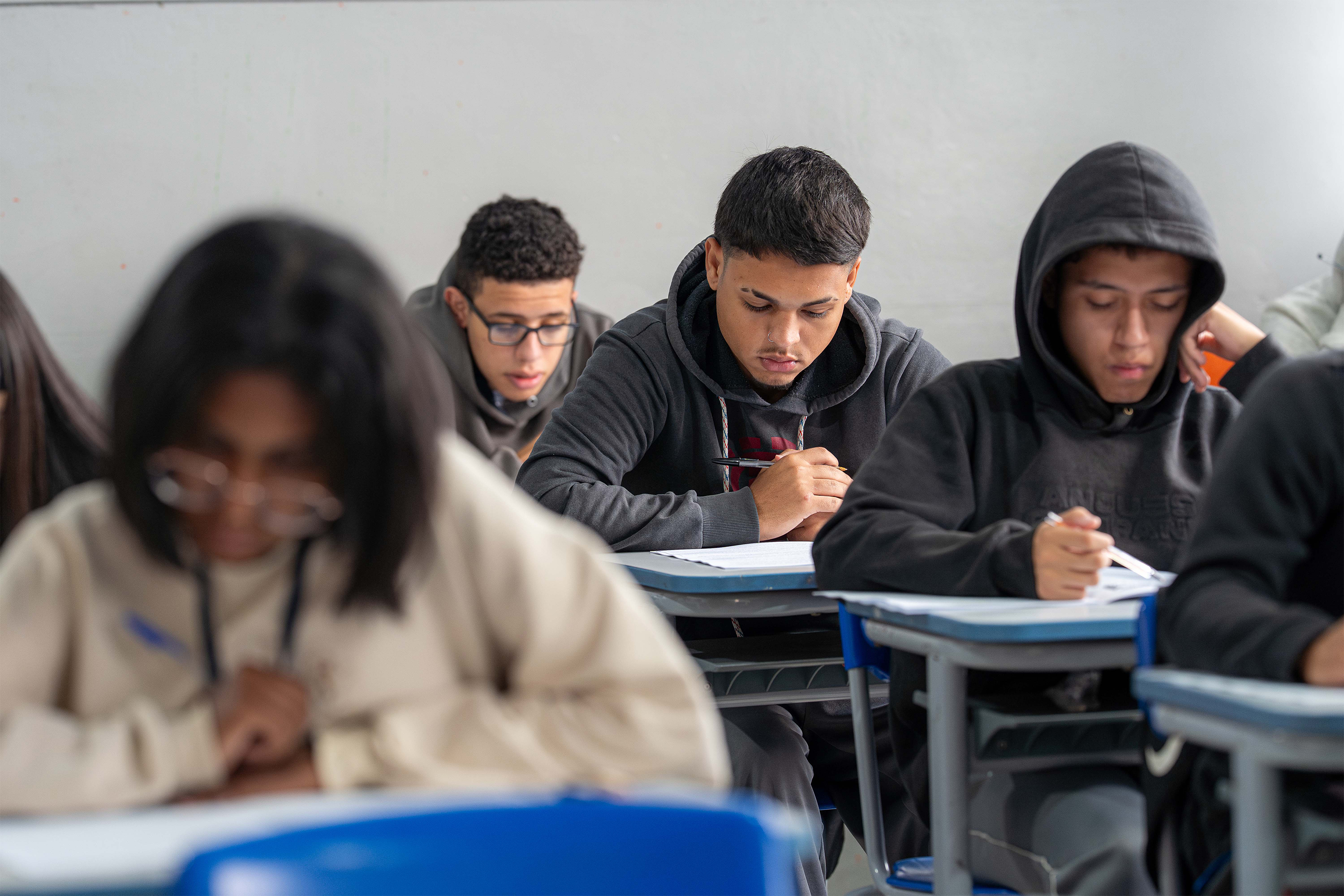Enem 2025: resultado divulgado nesta sexta envolve mais de 72 mil estudantes da rede estadual do Paraná