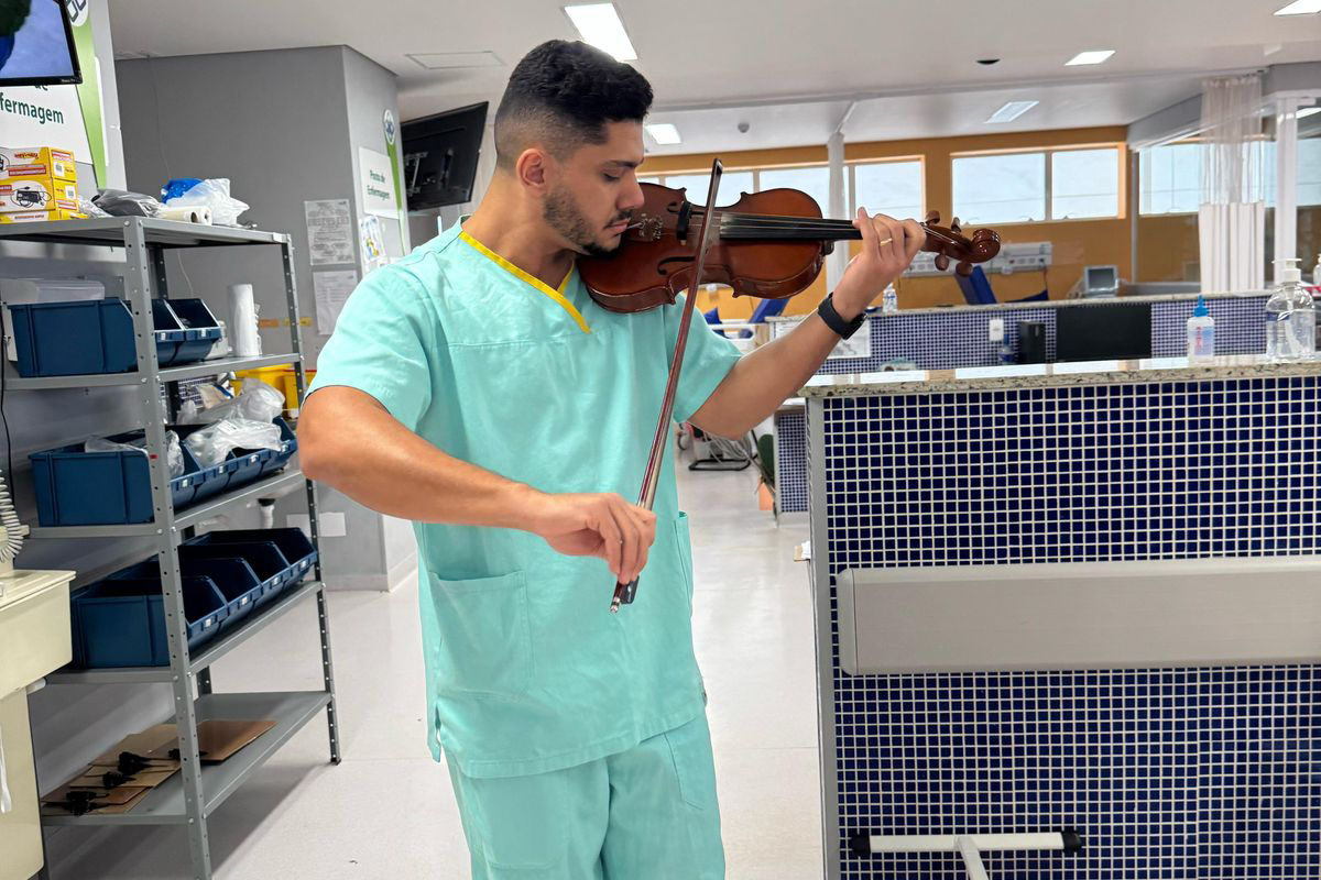 SESA - Música integra ações de humanização no Hospital de Ivaiporã