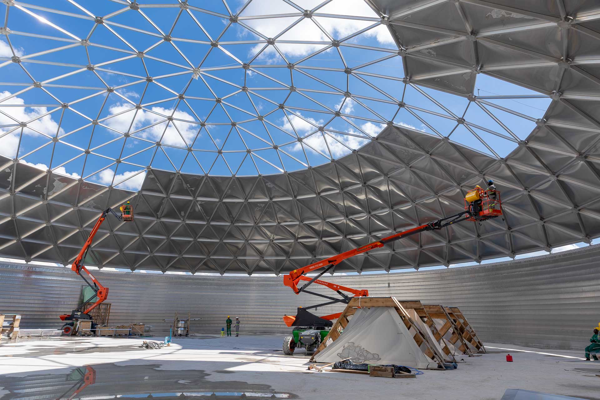 Curitiba constrói maior reservatório em aço da América Latina