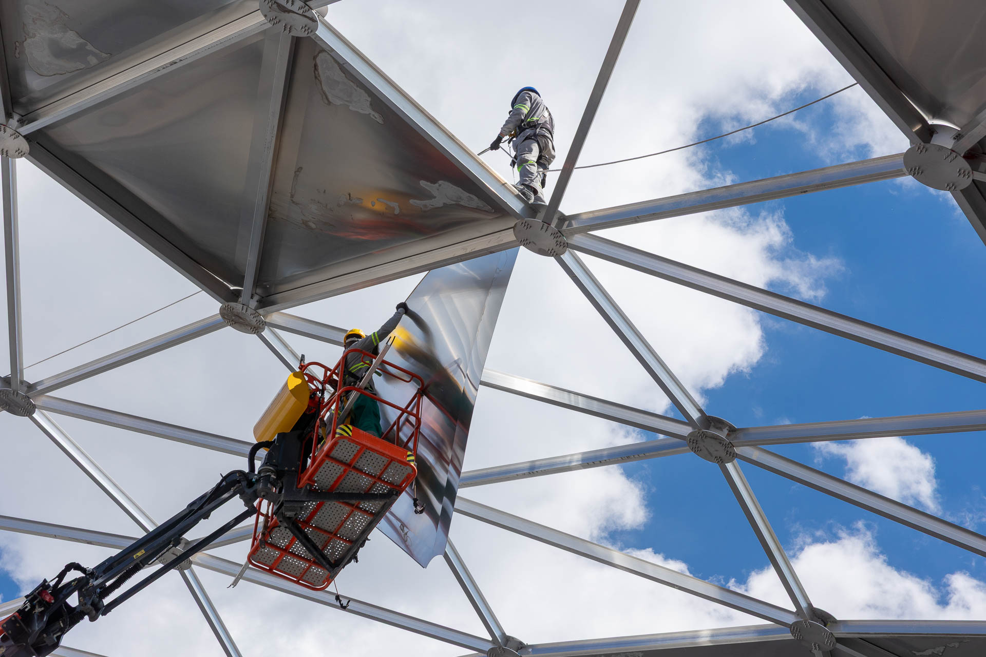 Curitiba constrói maior reservatório em aço da América Latina