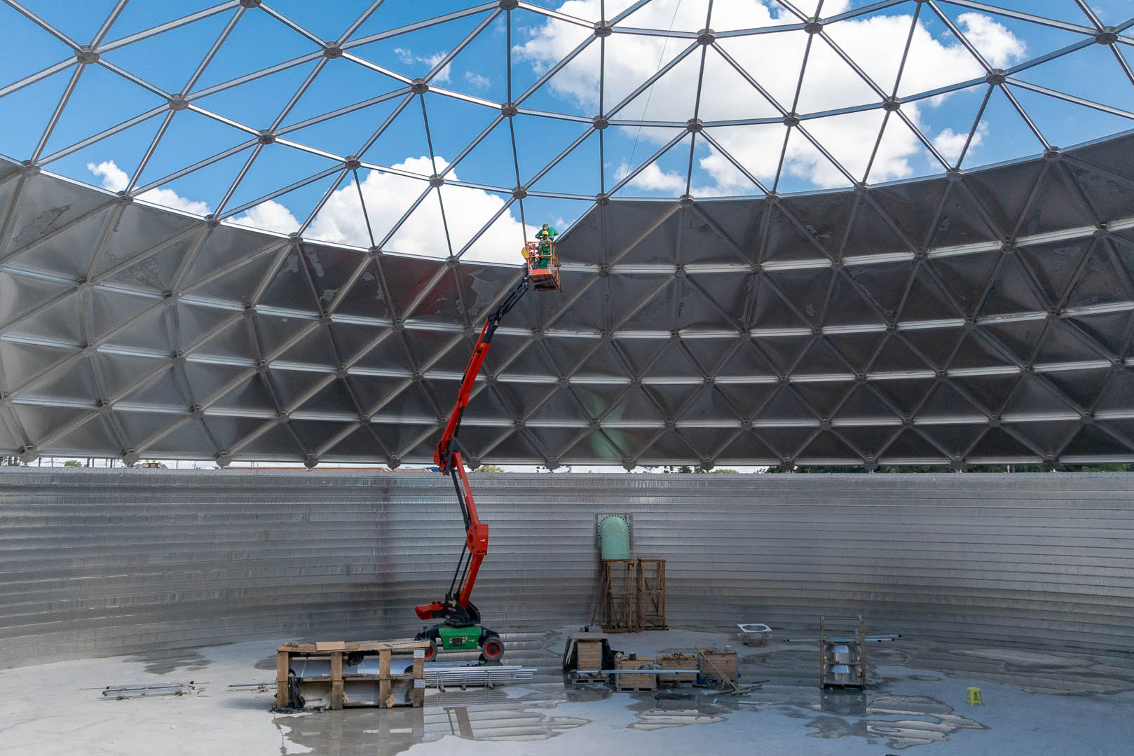 Curitiba constrói maior reservatório em aço da América Latina