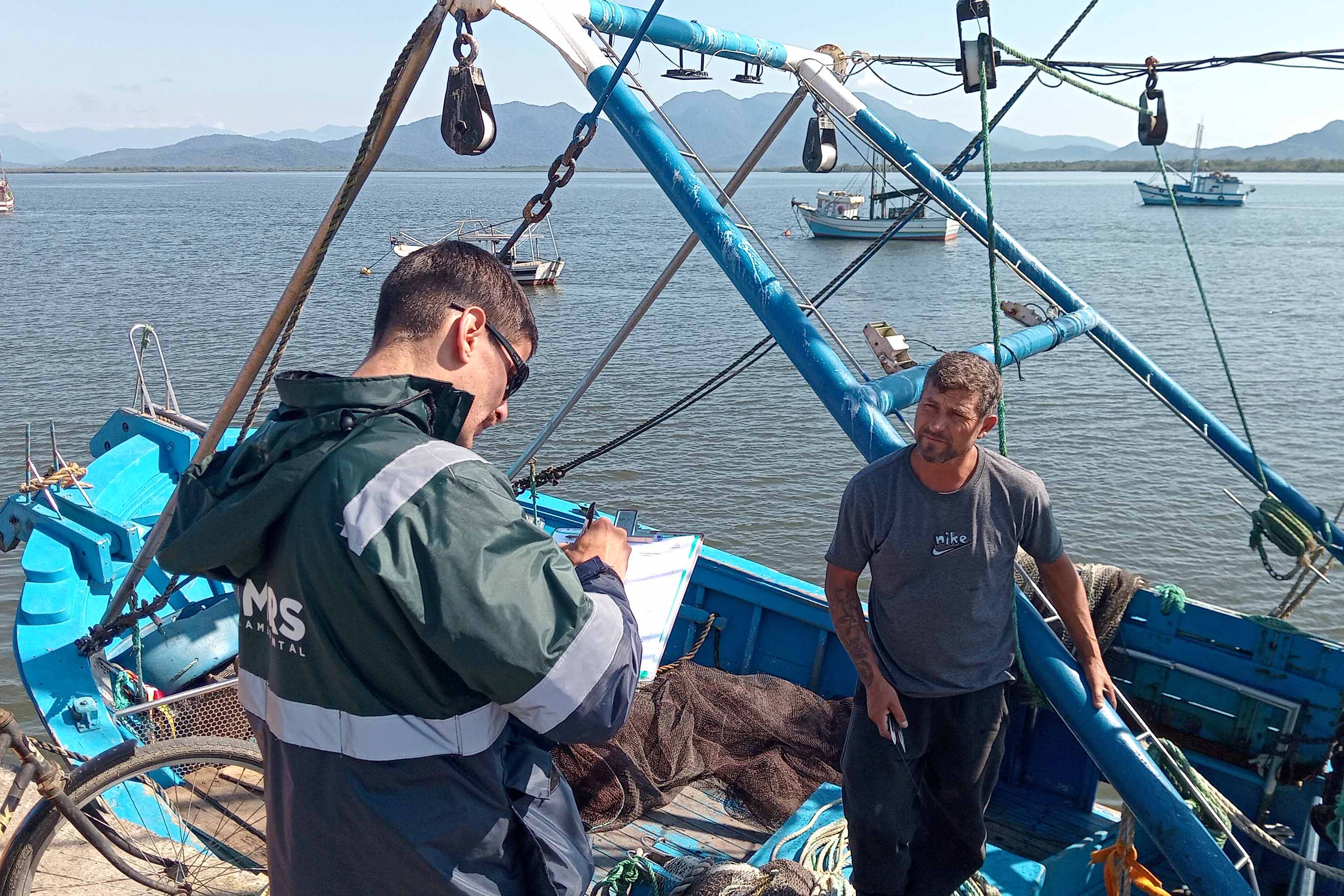 Atividades ambientais na Ponte de Guaratuba