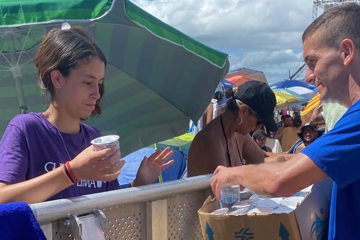 Sanepar já distribuiu 175 mil copos de água durante shows no Litoral 