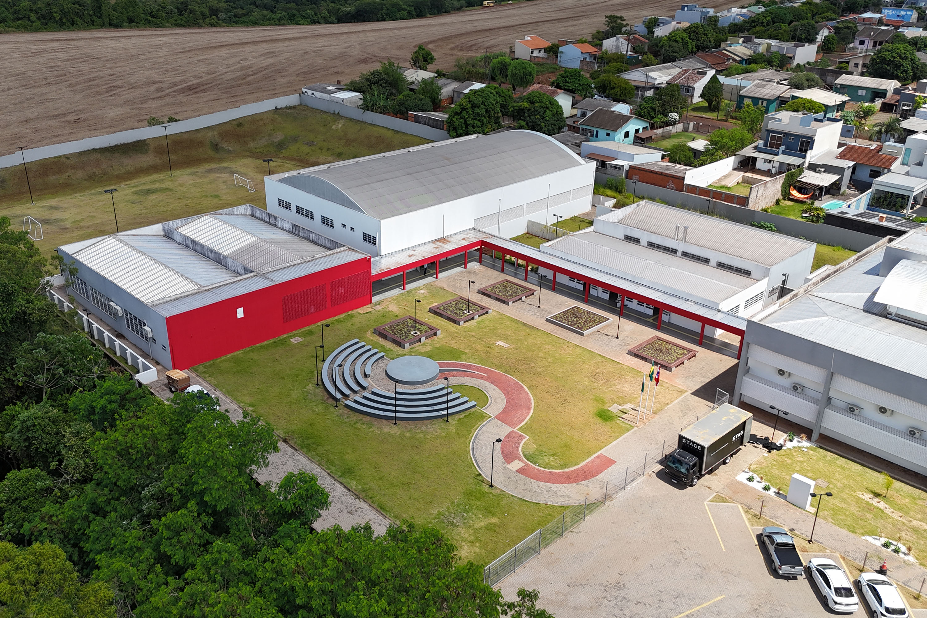 ESCOLA DE MEDIANEIRA